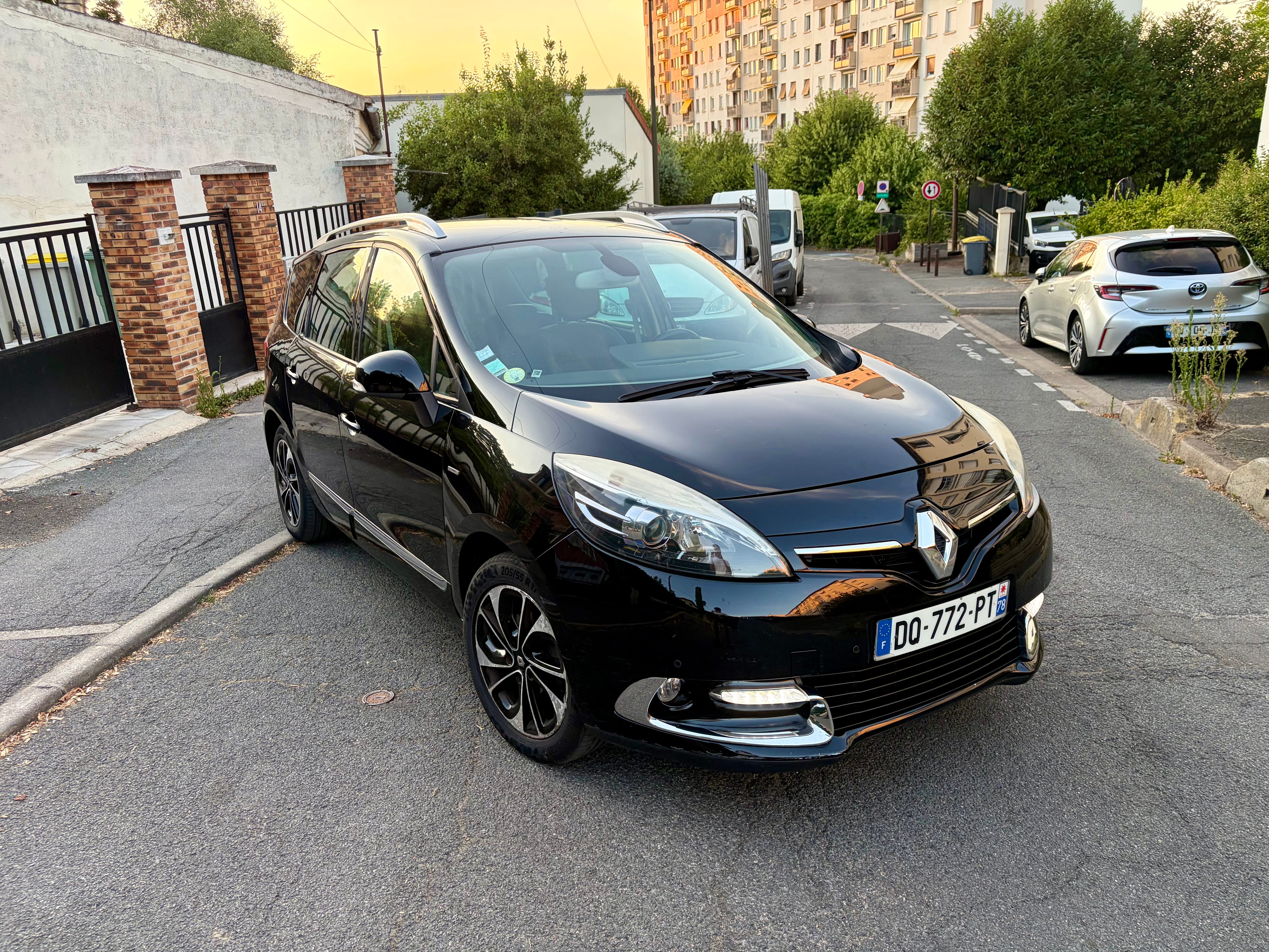 Renault Grand Scenic avec Climatisation