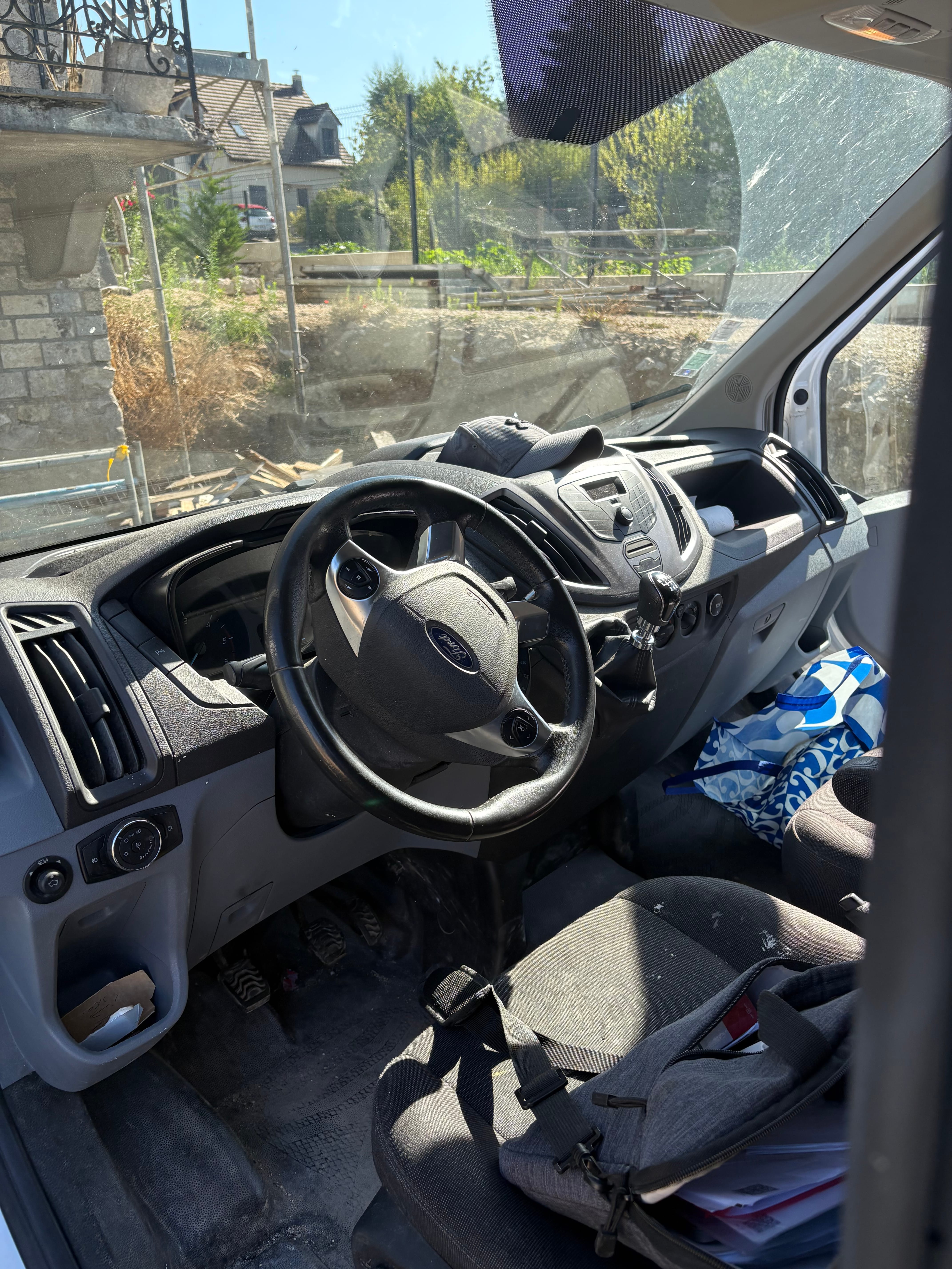 Ford Transit 250 avec Audio Bluetooth