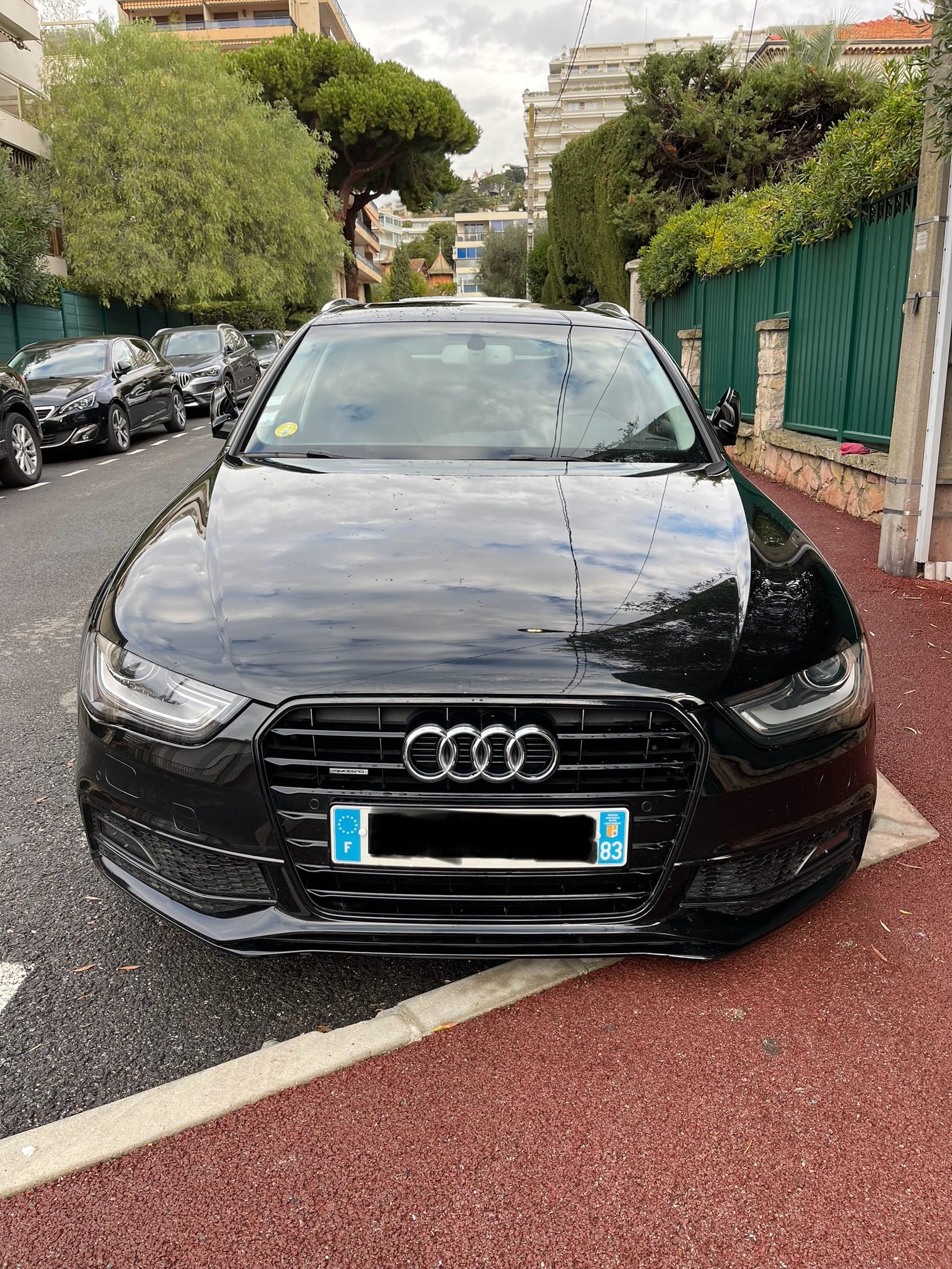 Audi A4 Avant Quattro 2.0 TDI 190ch Sline avec Audio Bluetooth