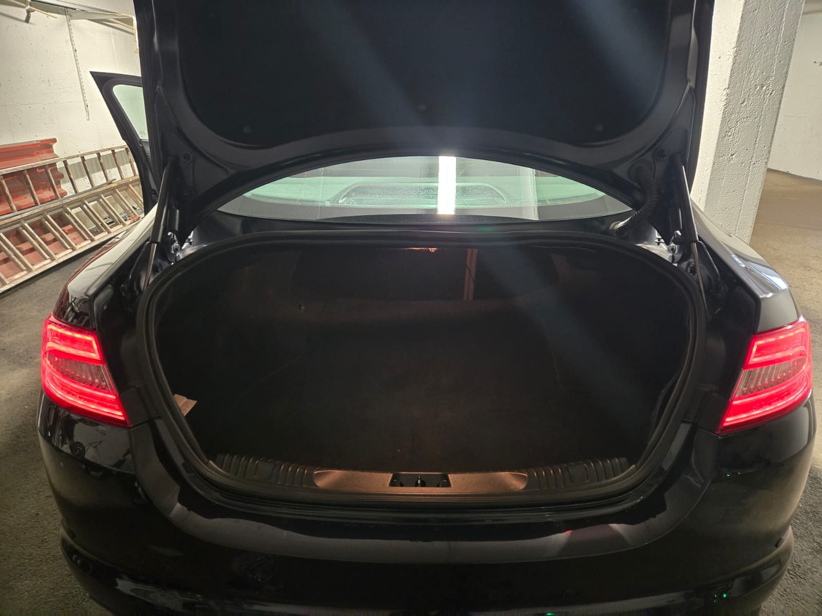 Jaguar XF 2.2 med Lydinngang