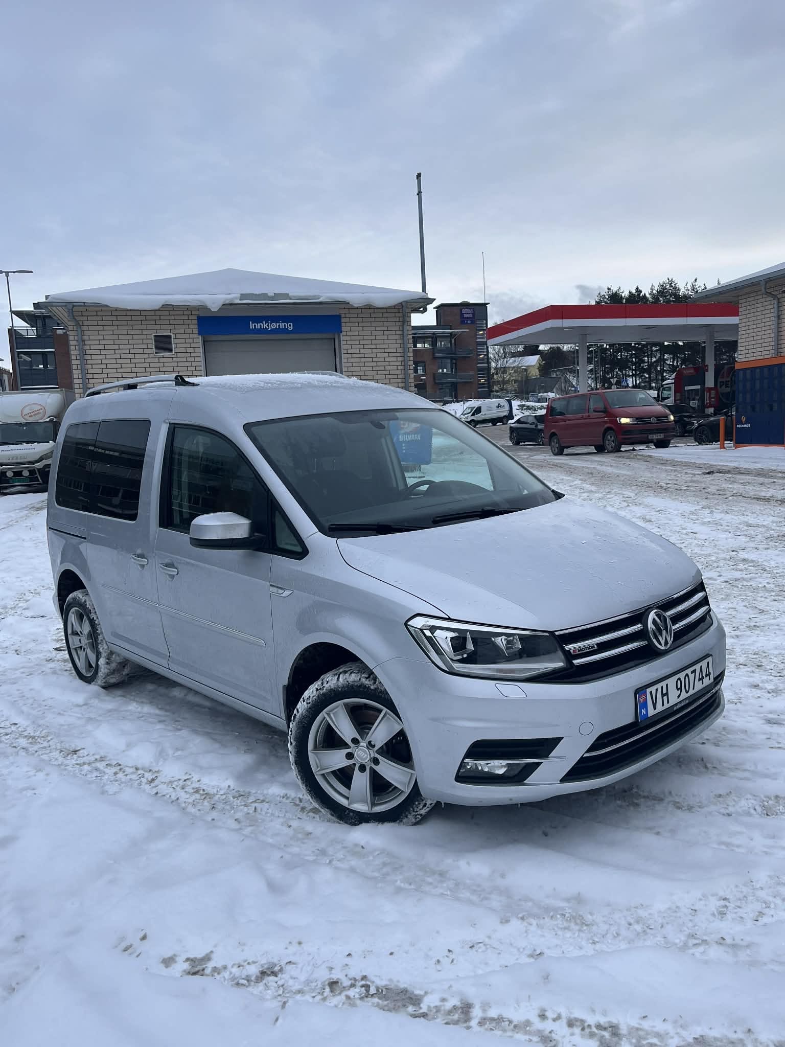 Volkswagen Caddy 2.0 TDI, 150hk, 4x4, automat, 2017, Diesel, automatisk, 7 seter
