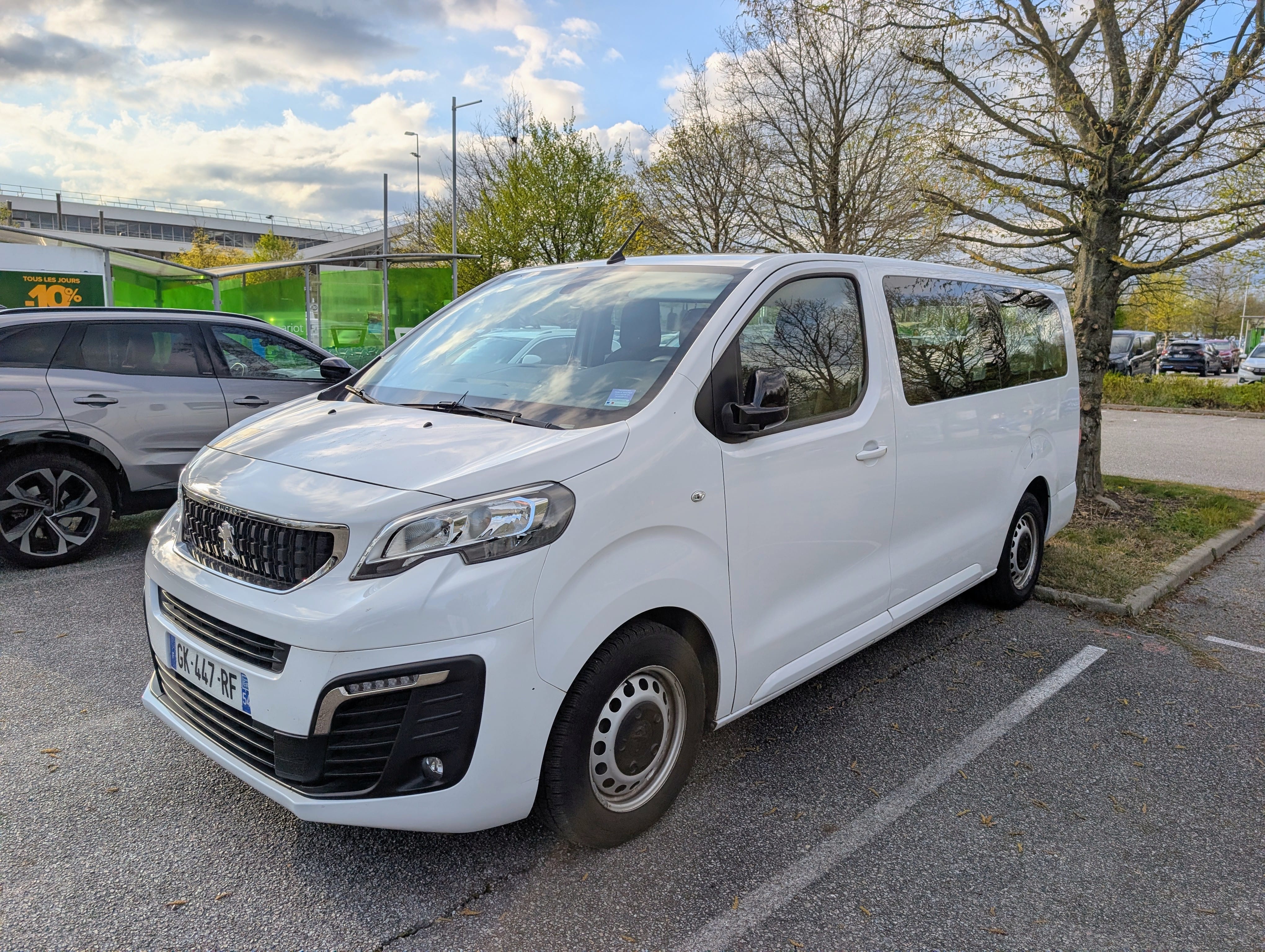 Peugeot Expert Combi, 2022, Diesel, 9 places et plus