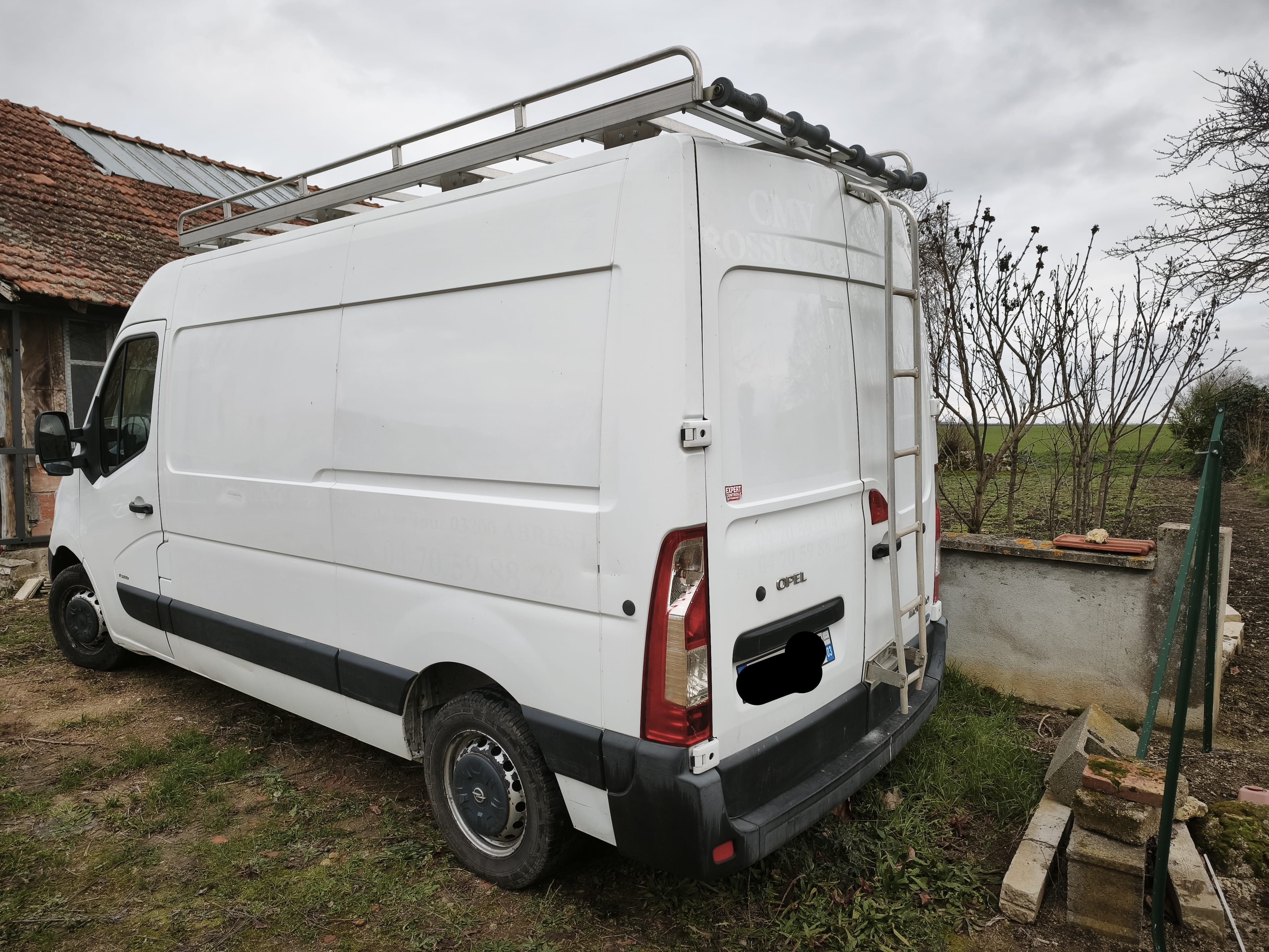 Opel Movano avec Coffre de toit