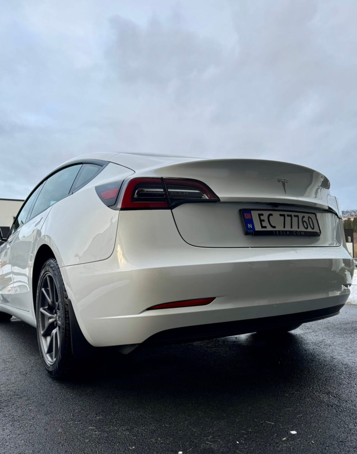 Tesla Model 3 med GPS