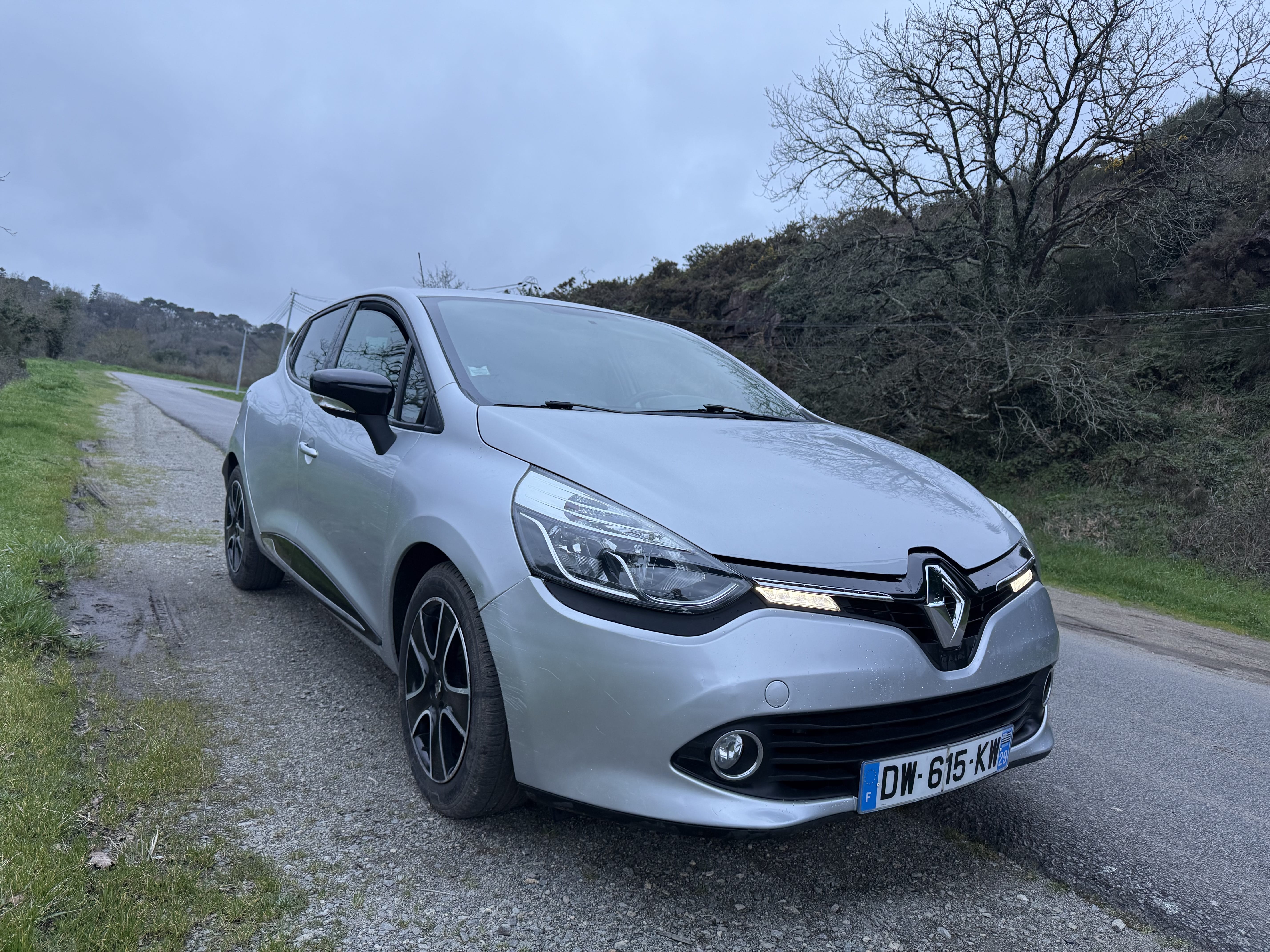 Renault Clio 4 75ch Limited, 2015, Essence 98