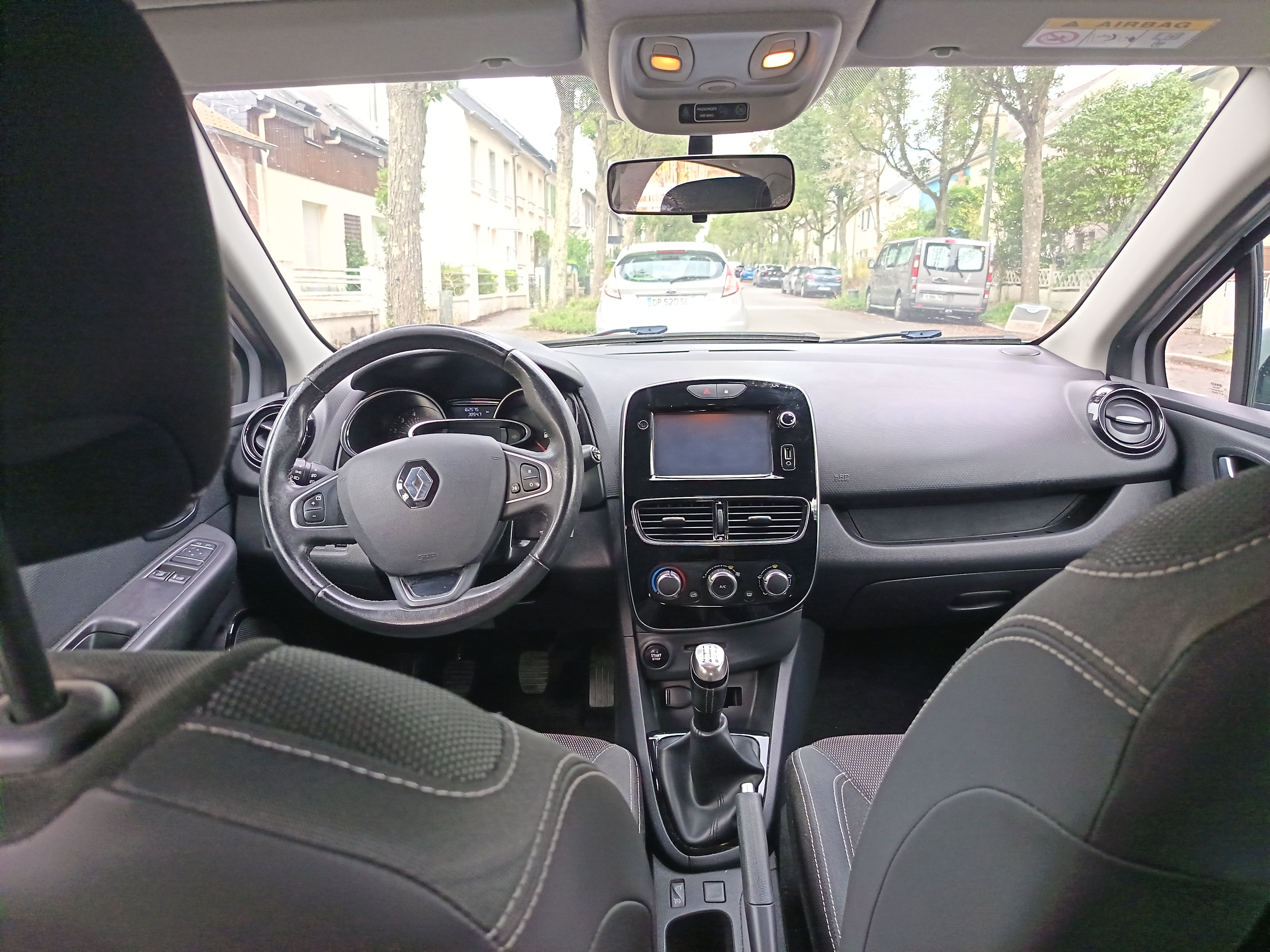 Renault Clio avec Climatisation