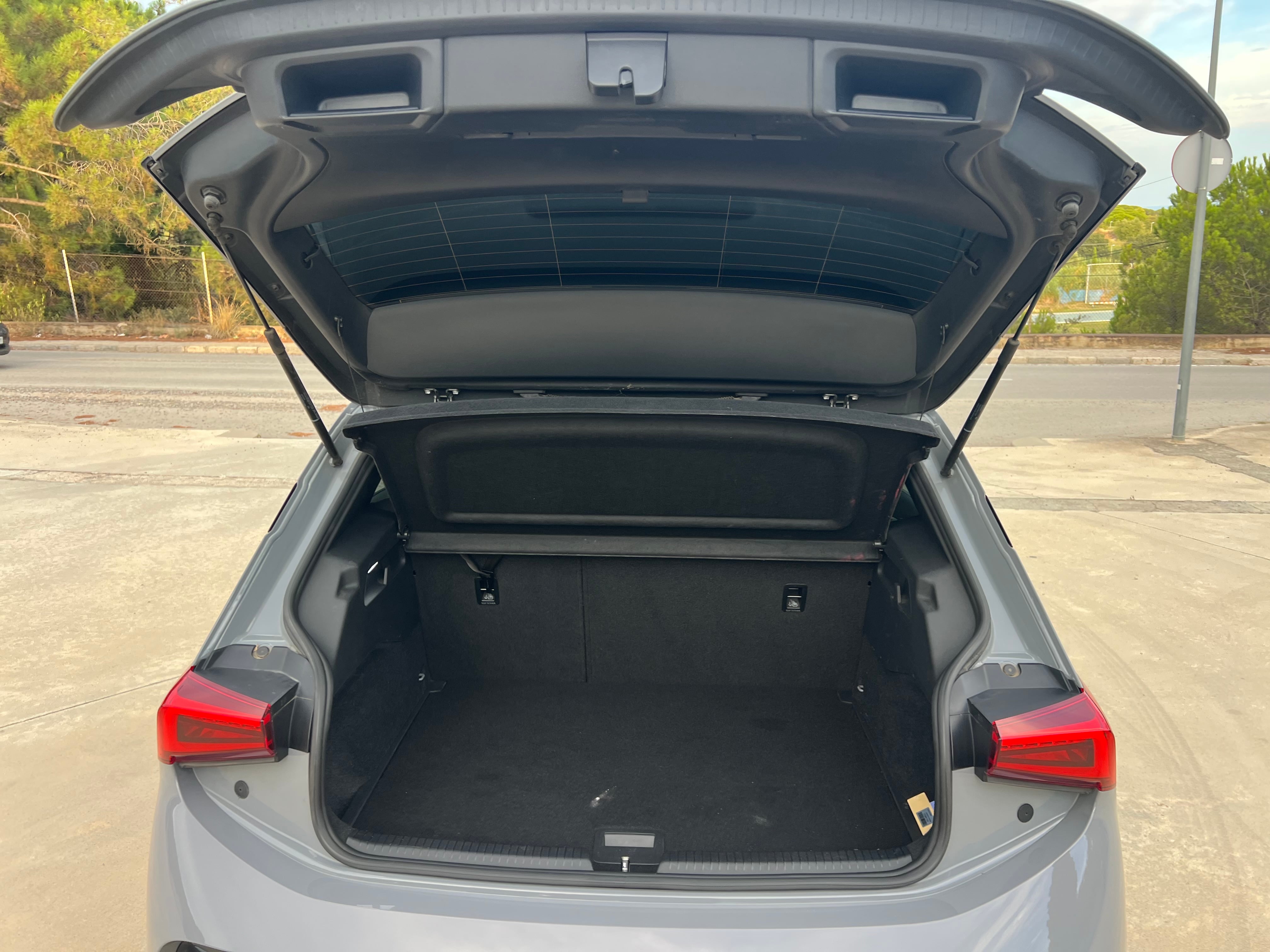 Cupra Born con Audio Bluetooth