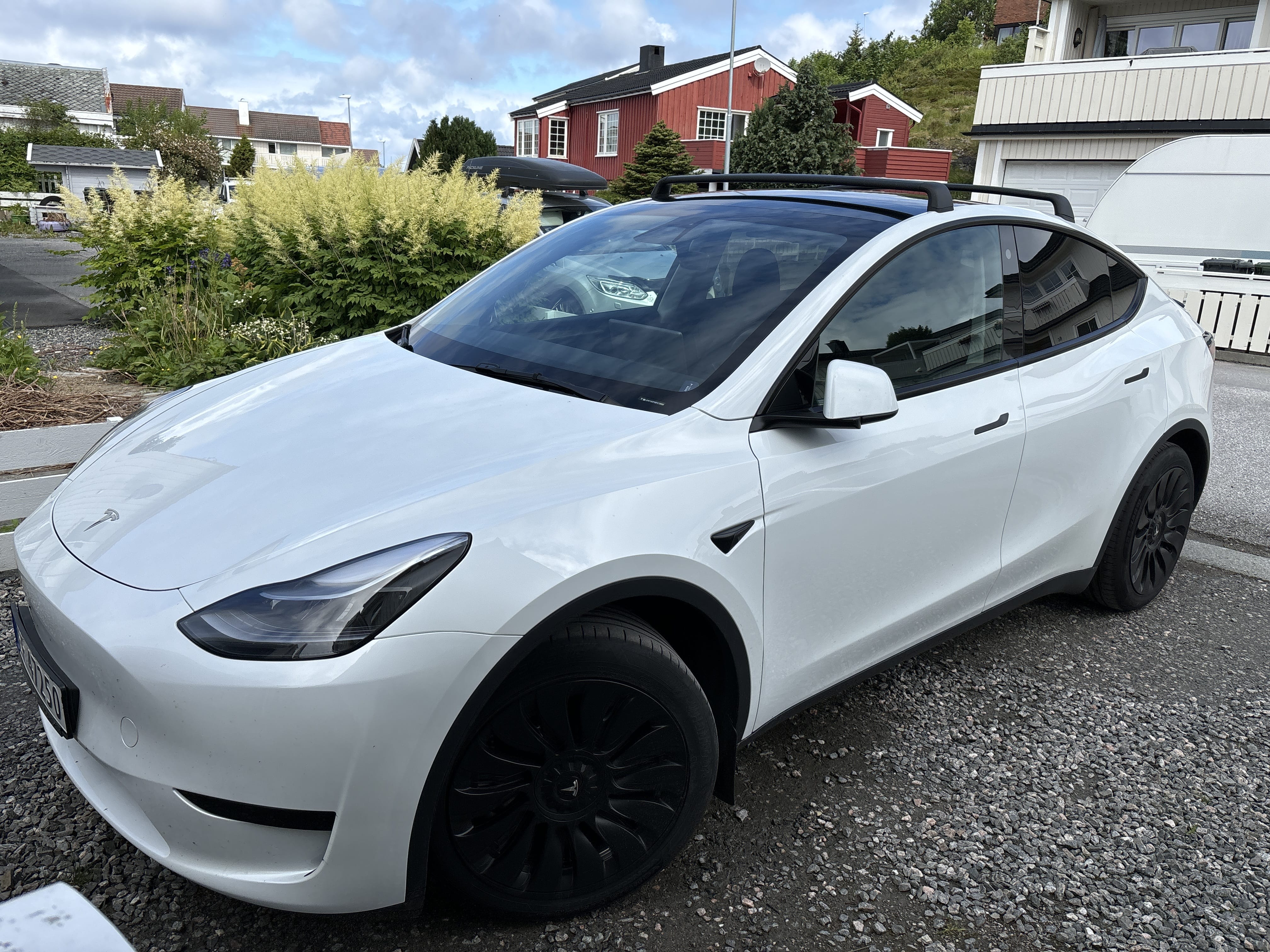 Tesla Model Y, 2023, Elektrisk, automatisk