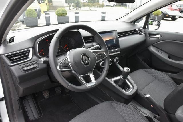 Renault Clio with Cruise control