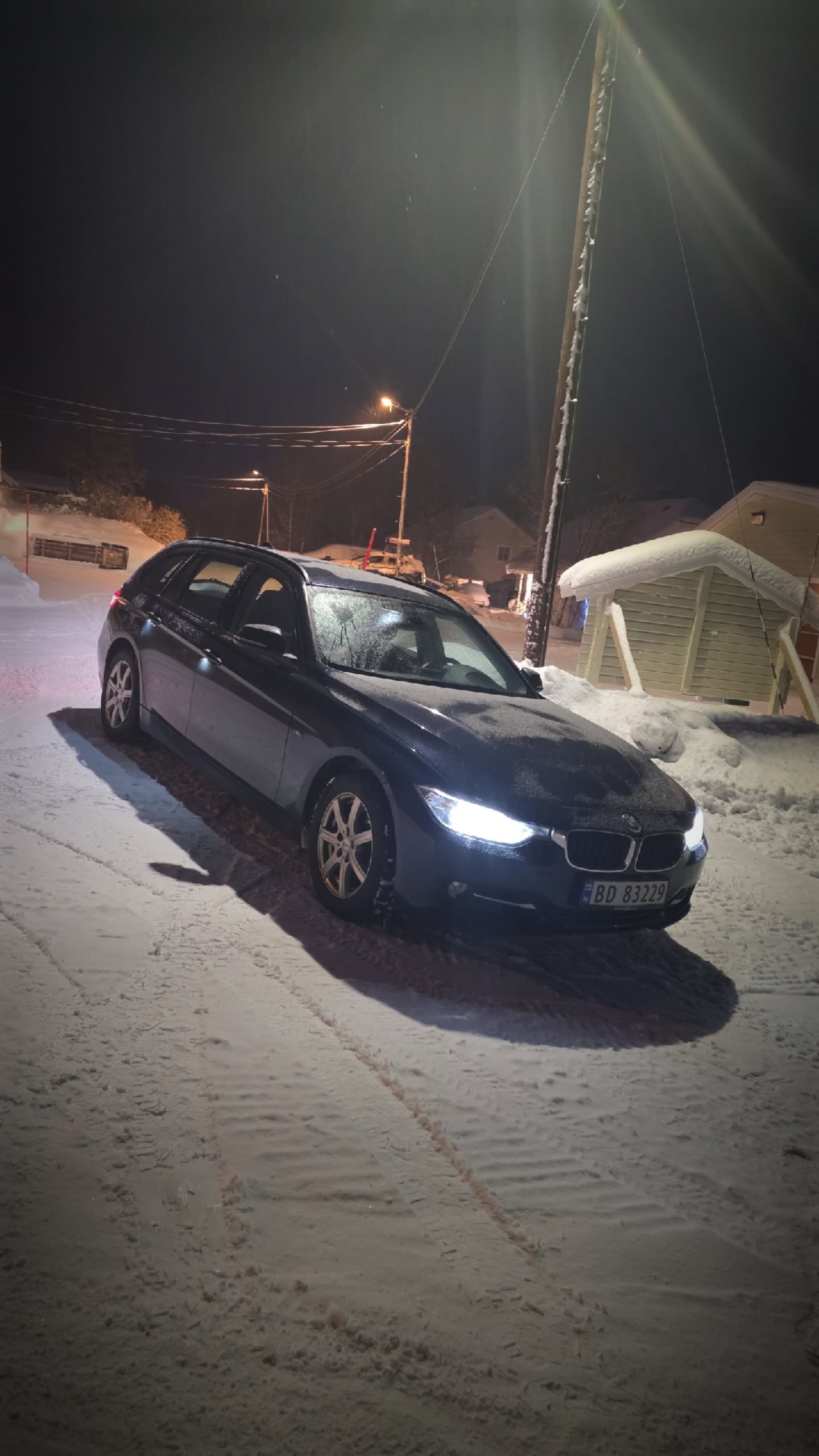 BMW 3-Serie 320i xDrive med Aircondition