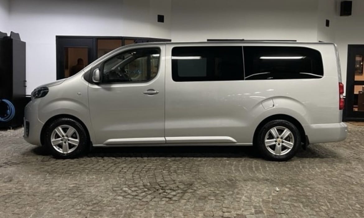 Toyota Proace Verso 2,0 /177Hp automatic 9 seats avec Climatisation
