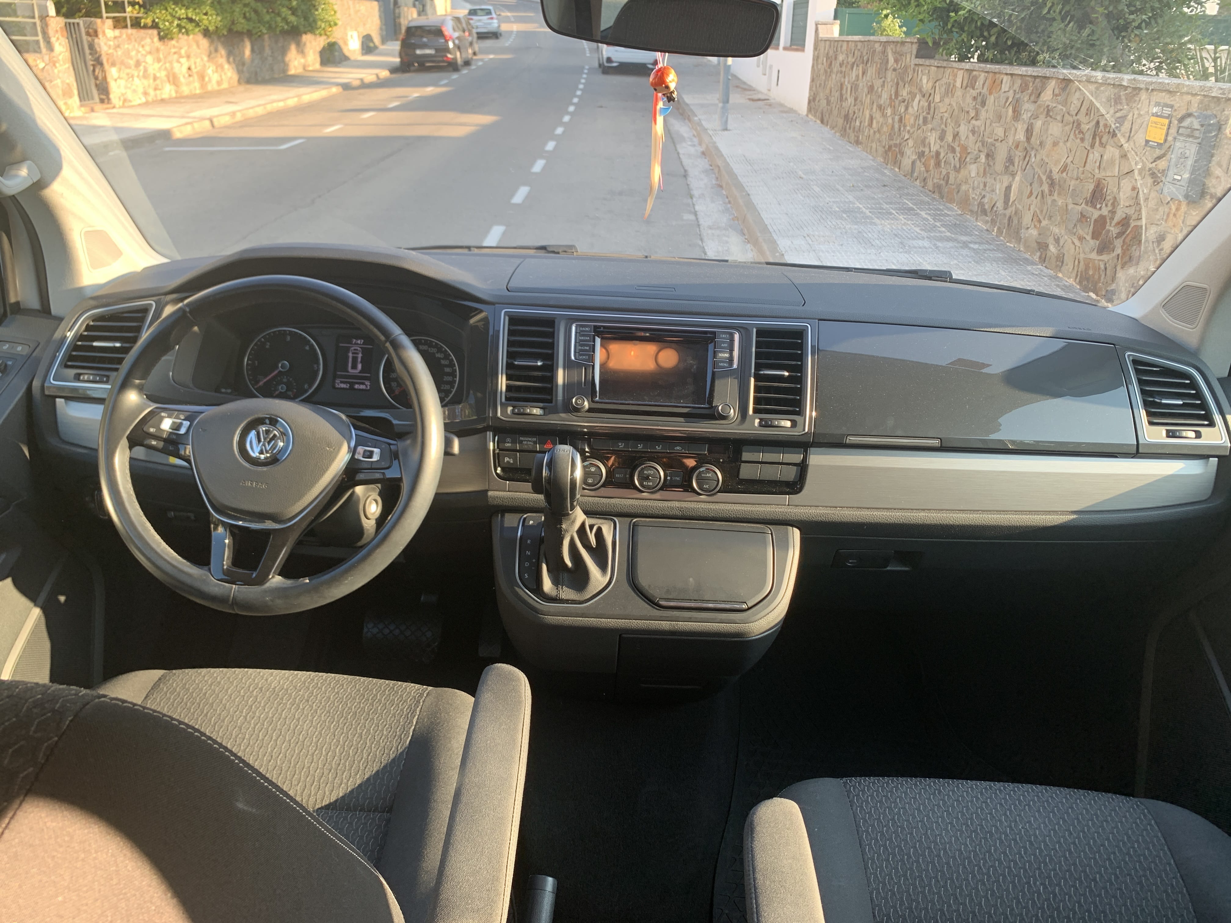 Volkswagen California Beach con Audio Bluetooth
