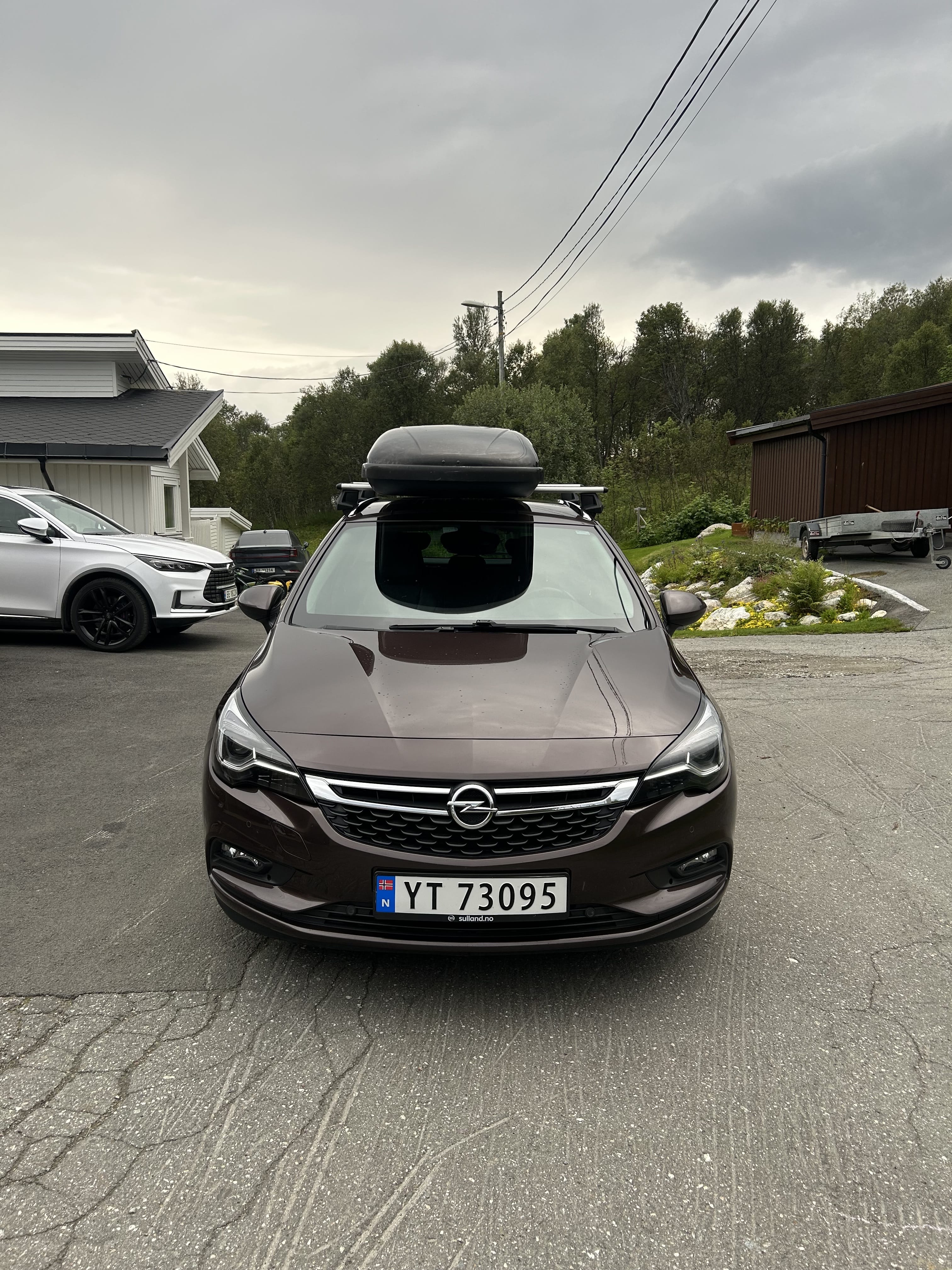 Opel Astra Sports Tourer Premium met Dakkoffer