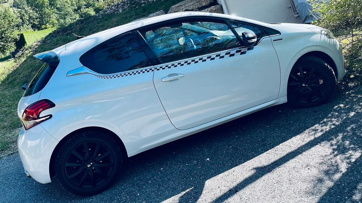 Peugeot 208 Gtline phase 2 avec Climatisation