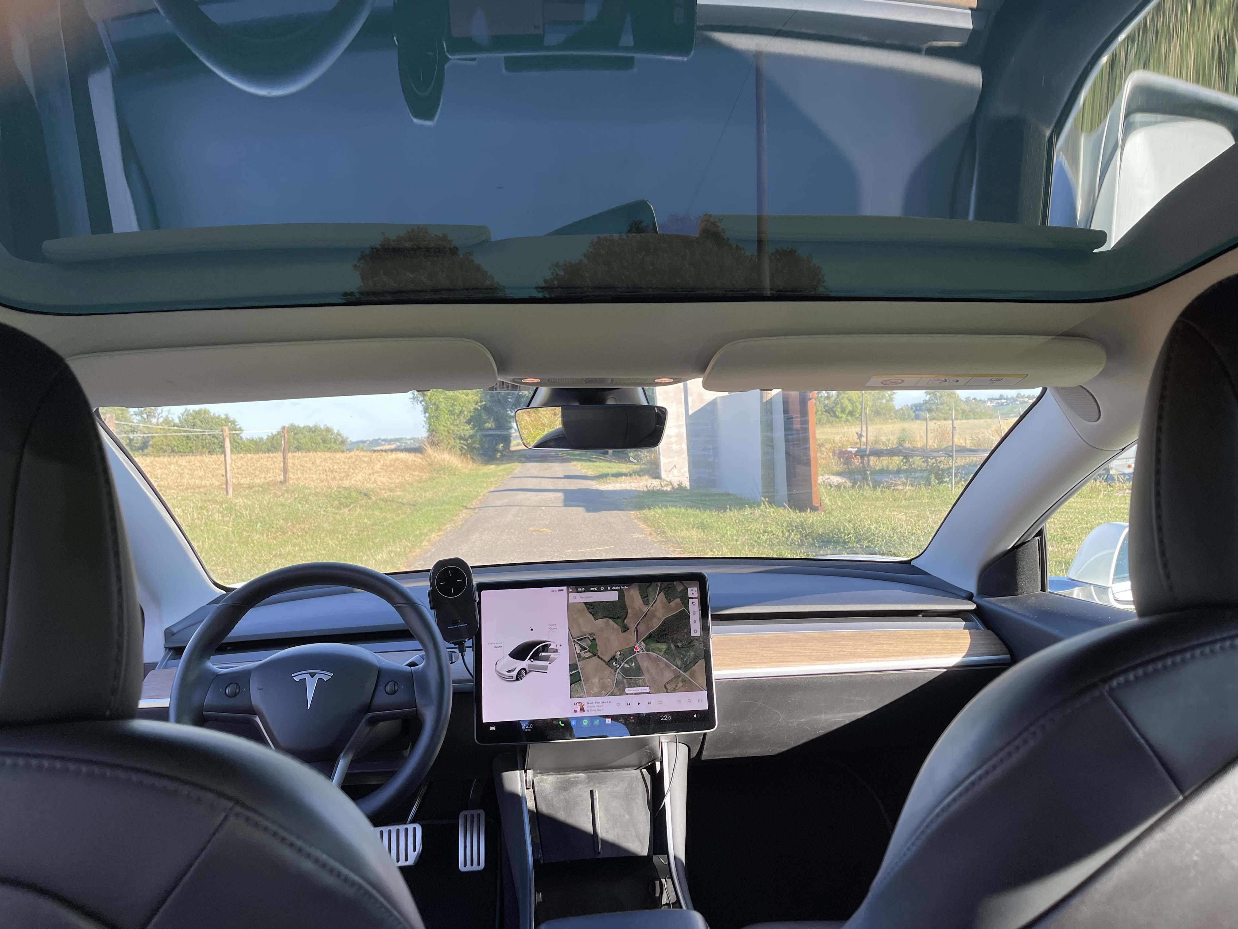 Tesla Model 3 SR+ avec GPS
