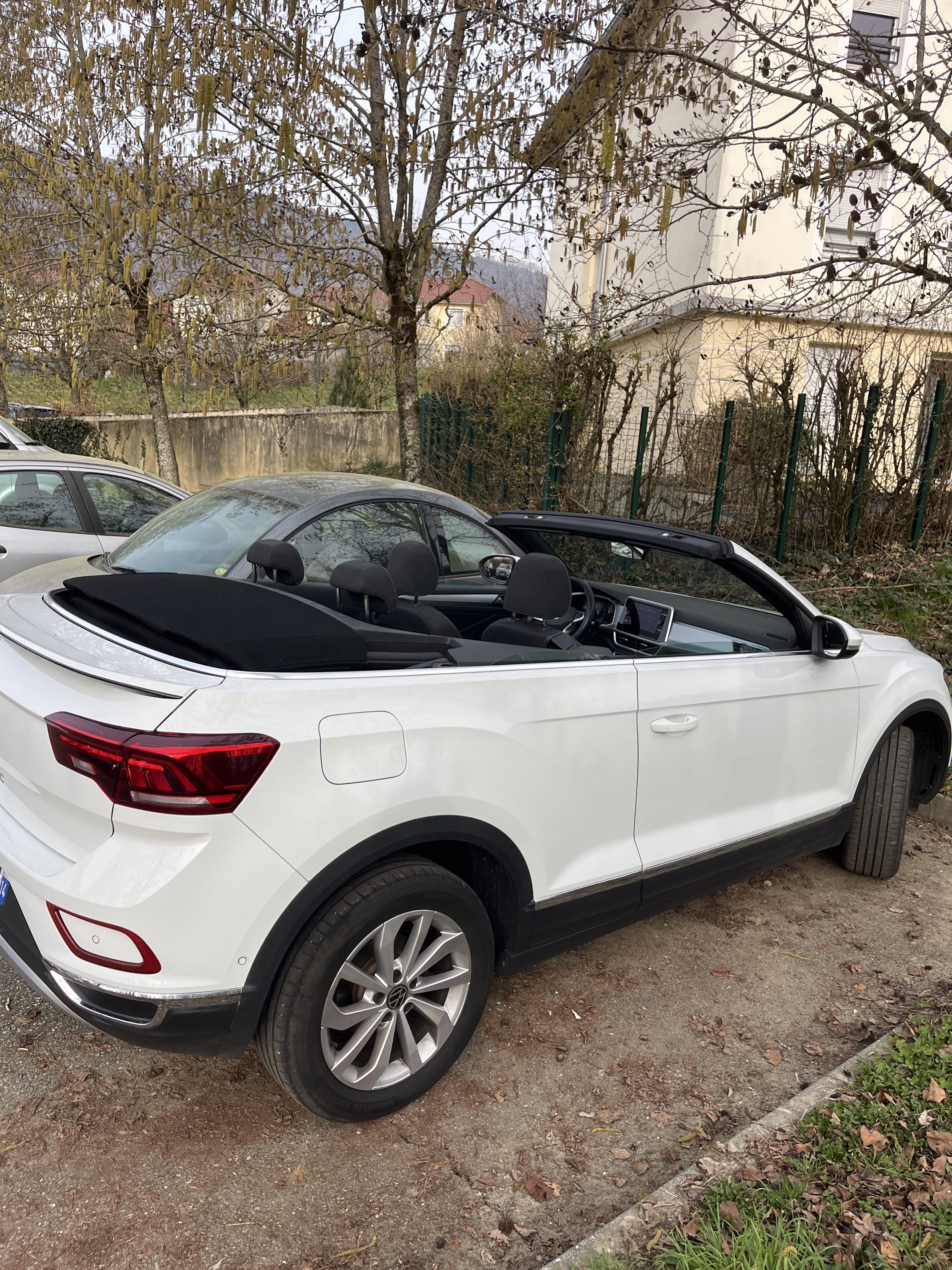 Volkswagen T-Roc, 2023, Essence 95