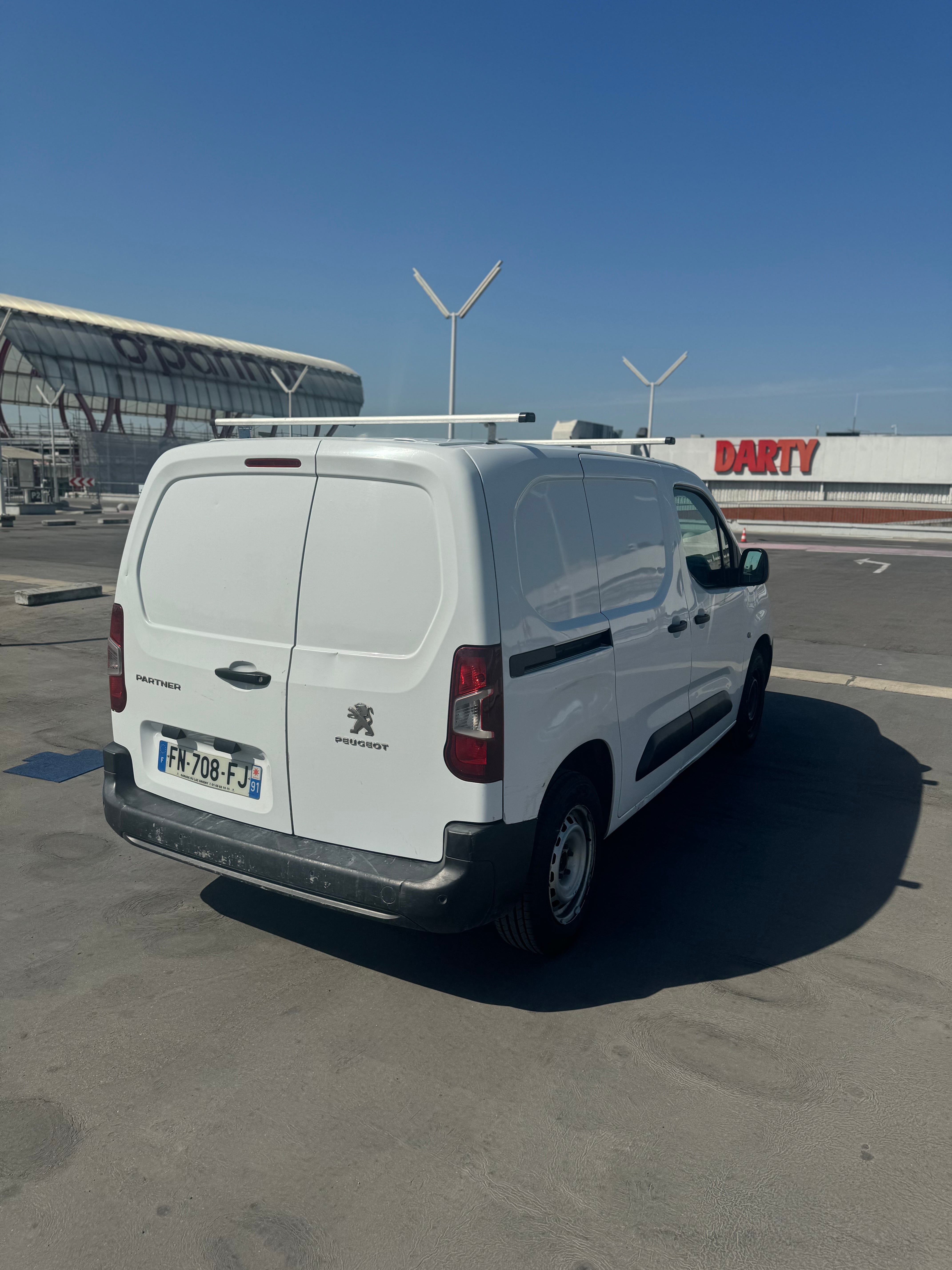 Peugeot Partner avec GPS
