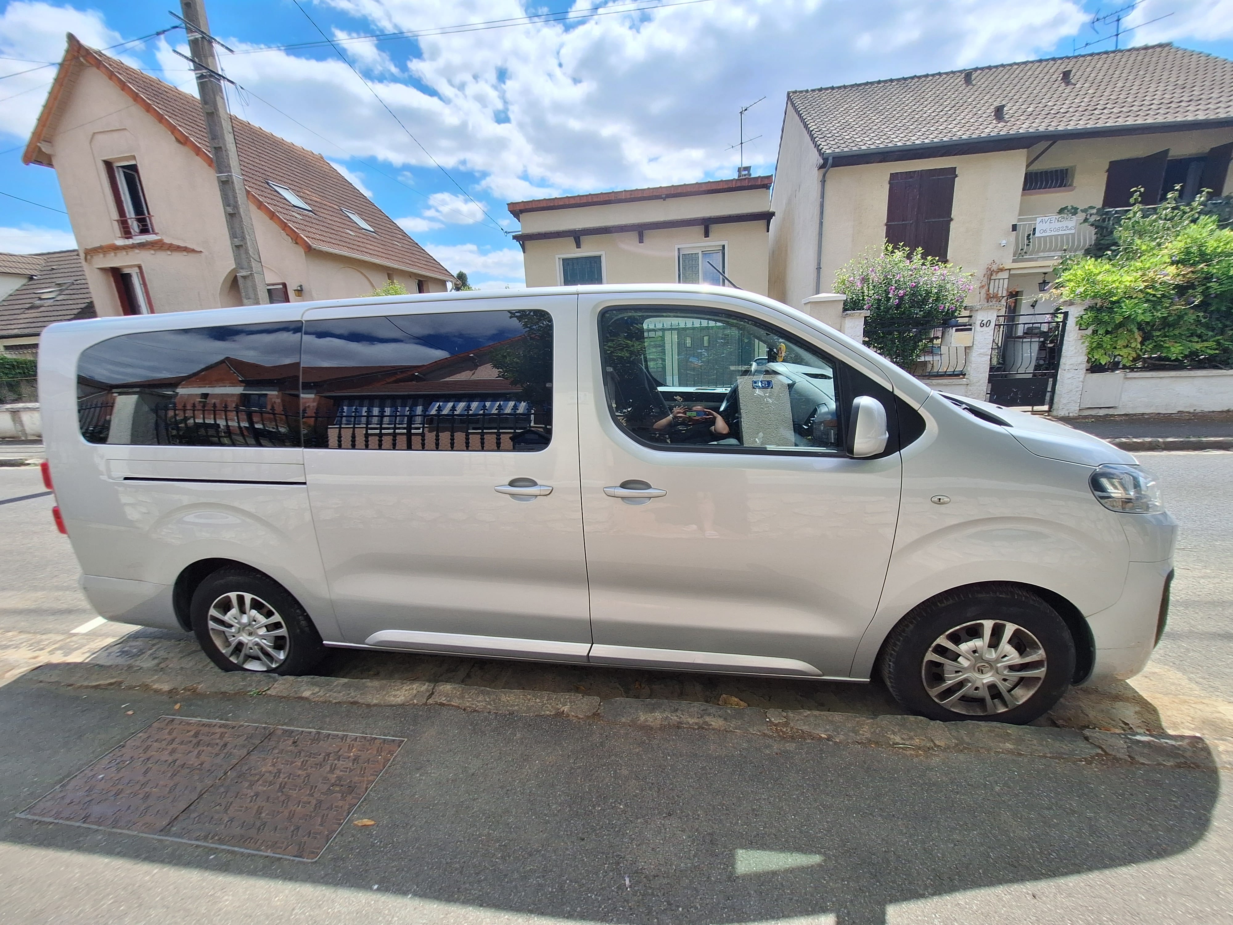 Citroen C4 Grand Spacetourer avec Climatisation