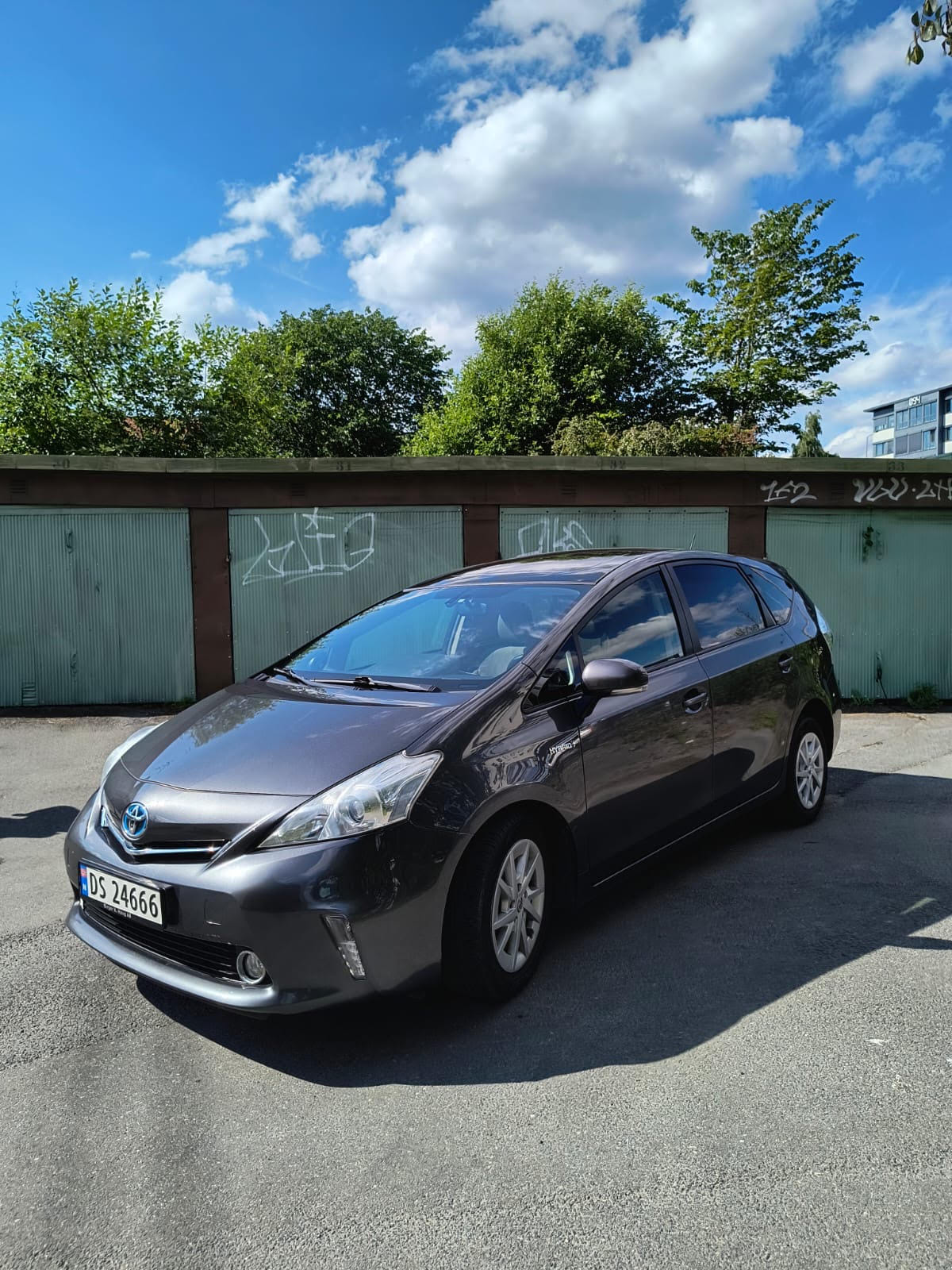Toyota Prius + 1,8 VVTi Executive Skyview 7-seter with Air conditioning