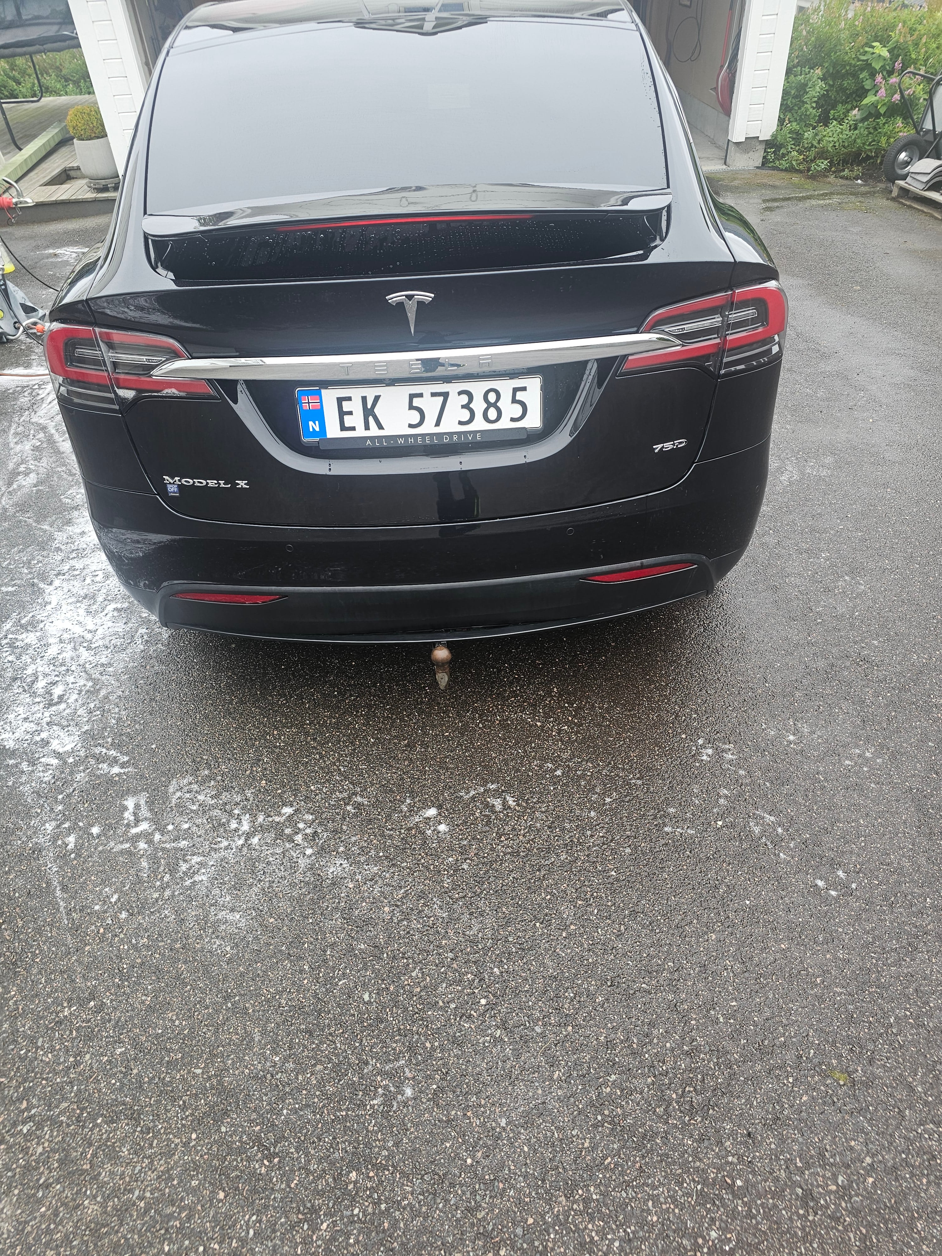 Tesla Model X 75D med Ryggekamera
