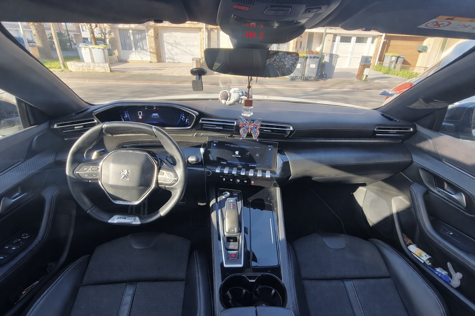 Peugeot 508 Coupé avec GPS