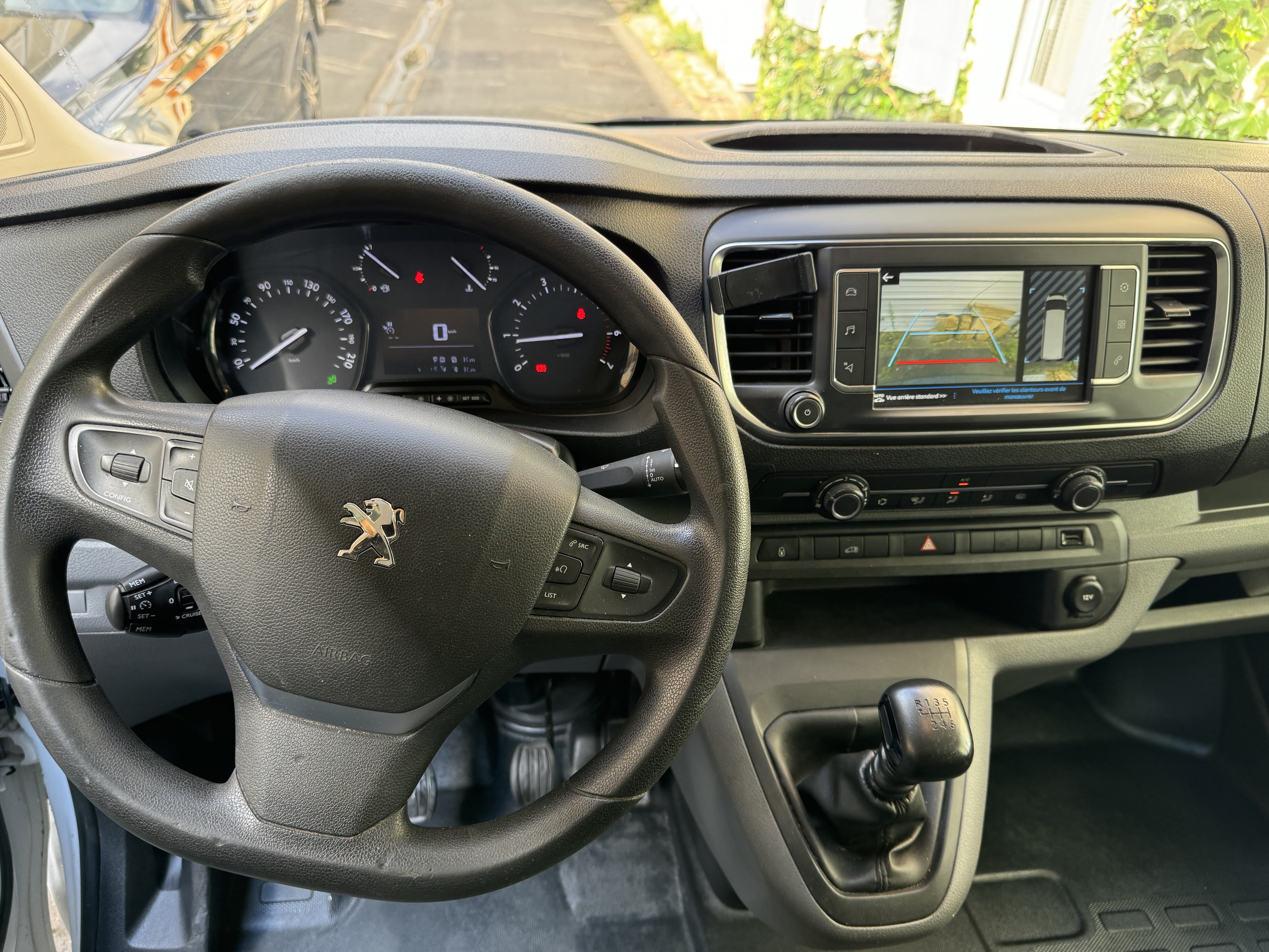 Peugeot Expert 2.0 Blue HDi 16V Fourgon long S&S 122 cv avec GPS