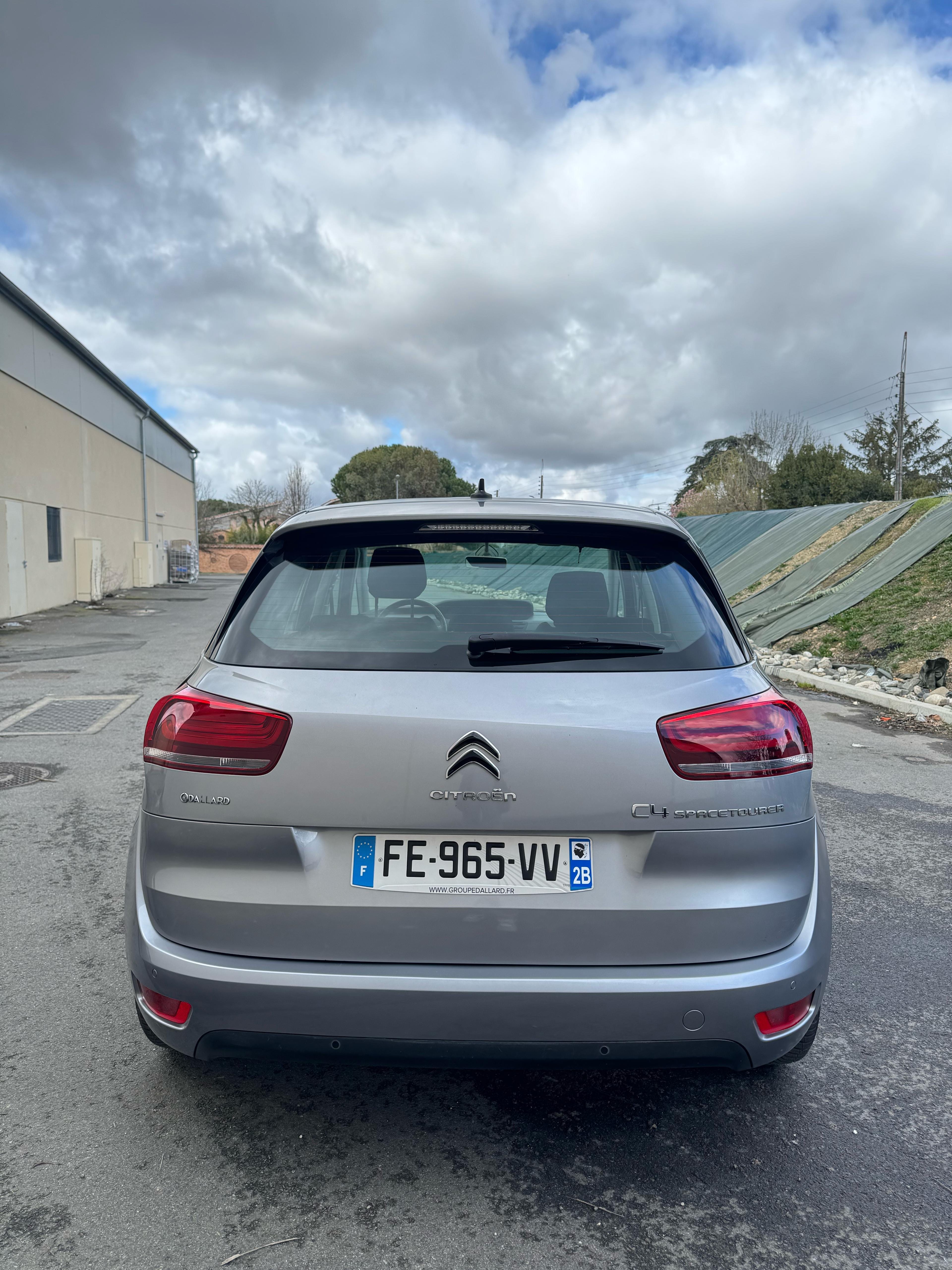 Citroen C4 Spacetourer avec Siège bébé