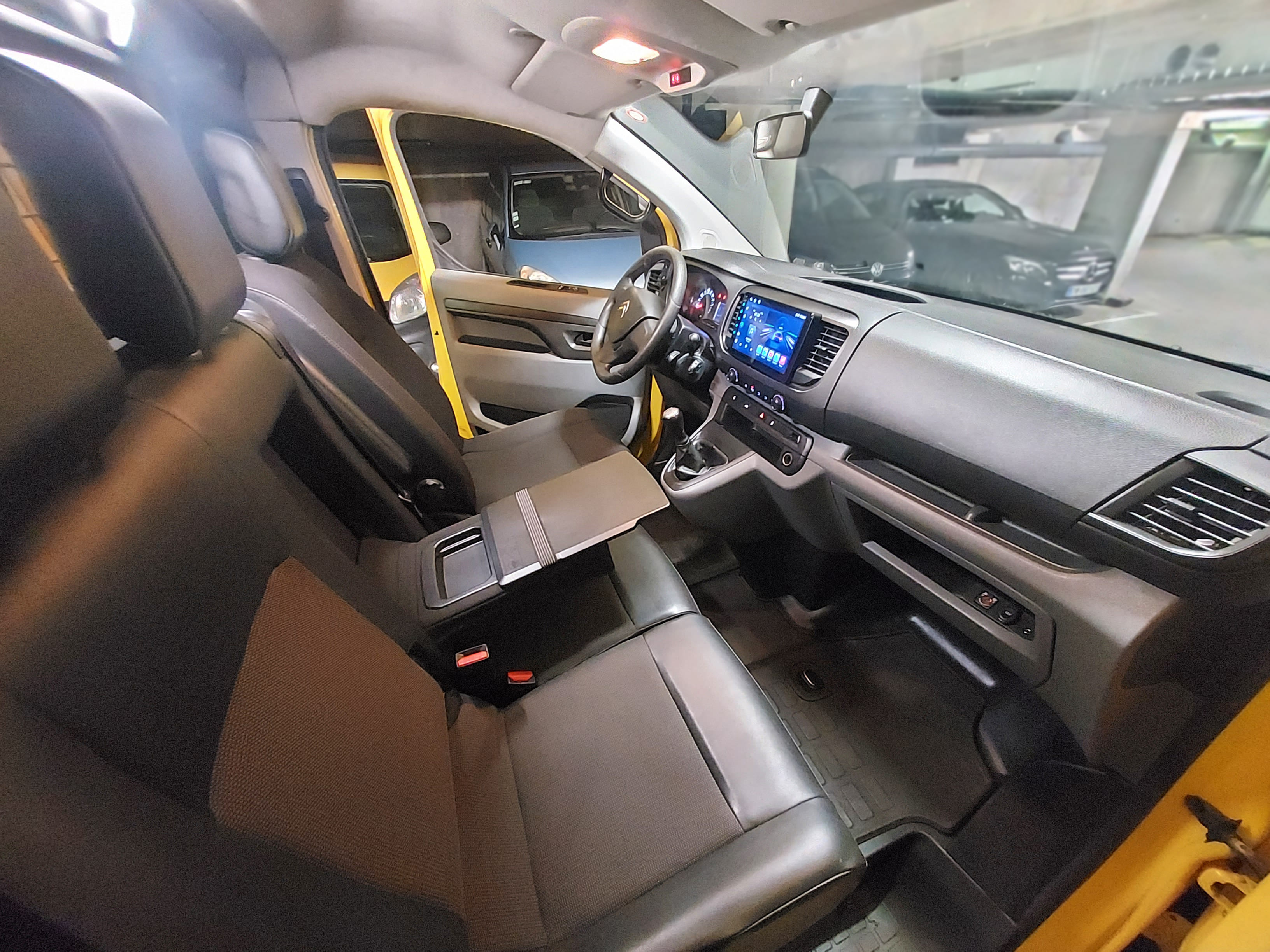 Citroen Jumpy 1.6 BlueHDI avec Apple CarPlay