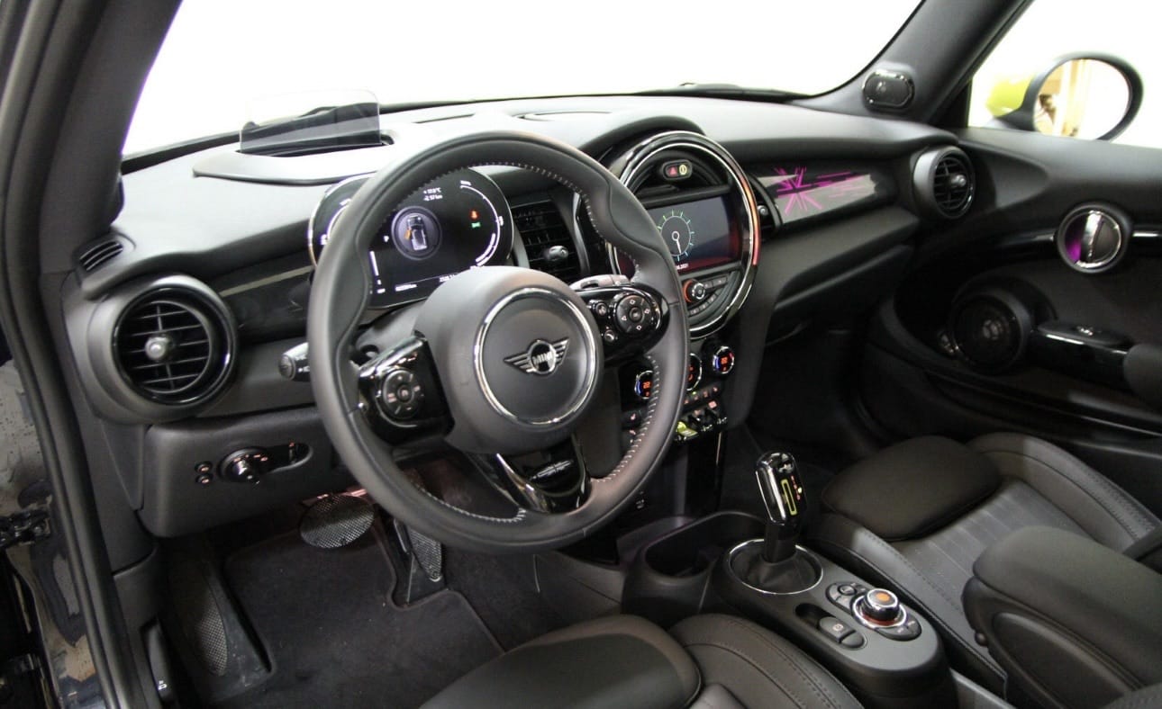Mini Cooper SE med GPS