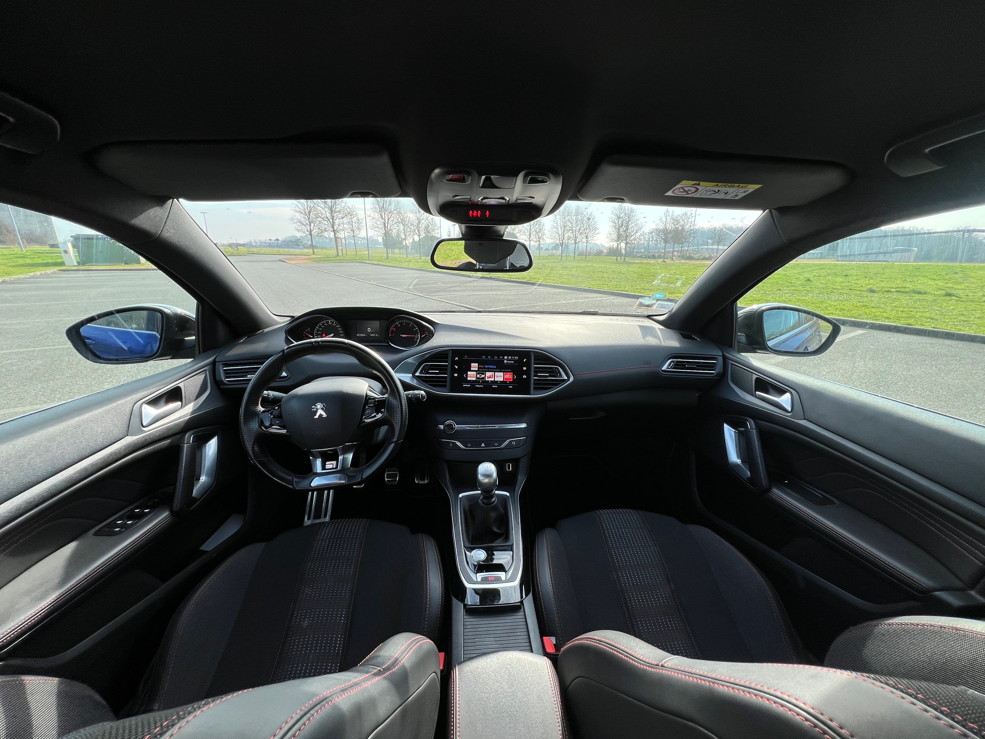 Peugeot 308 avec GPS