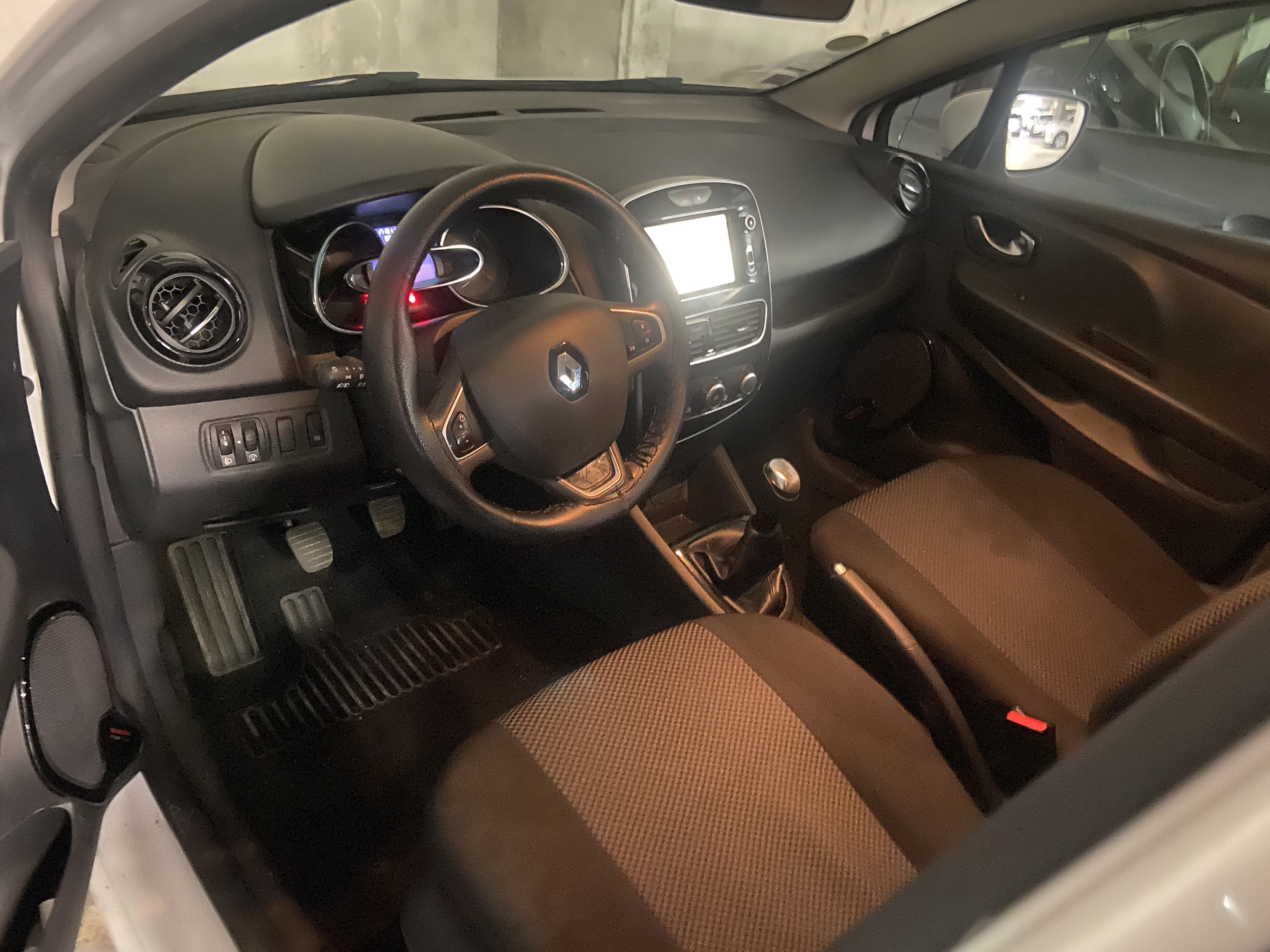 Renault Clio avec GPS