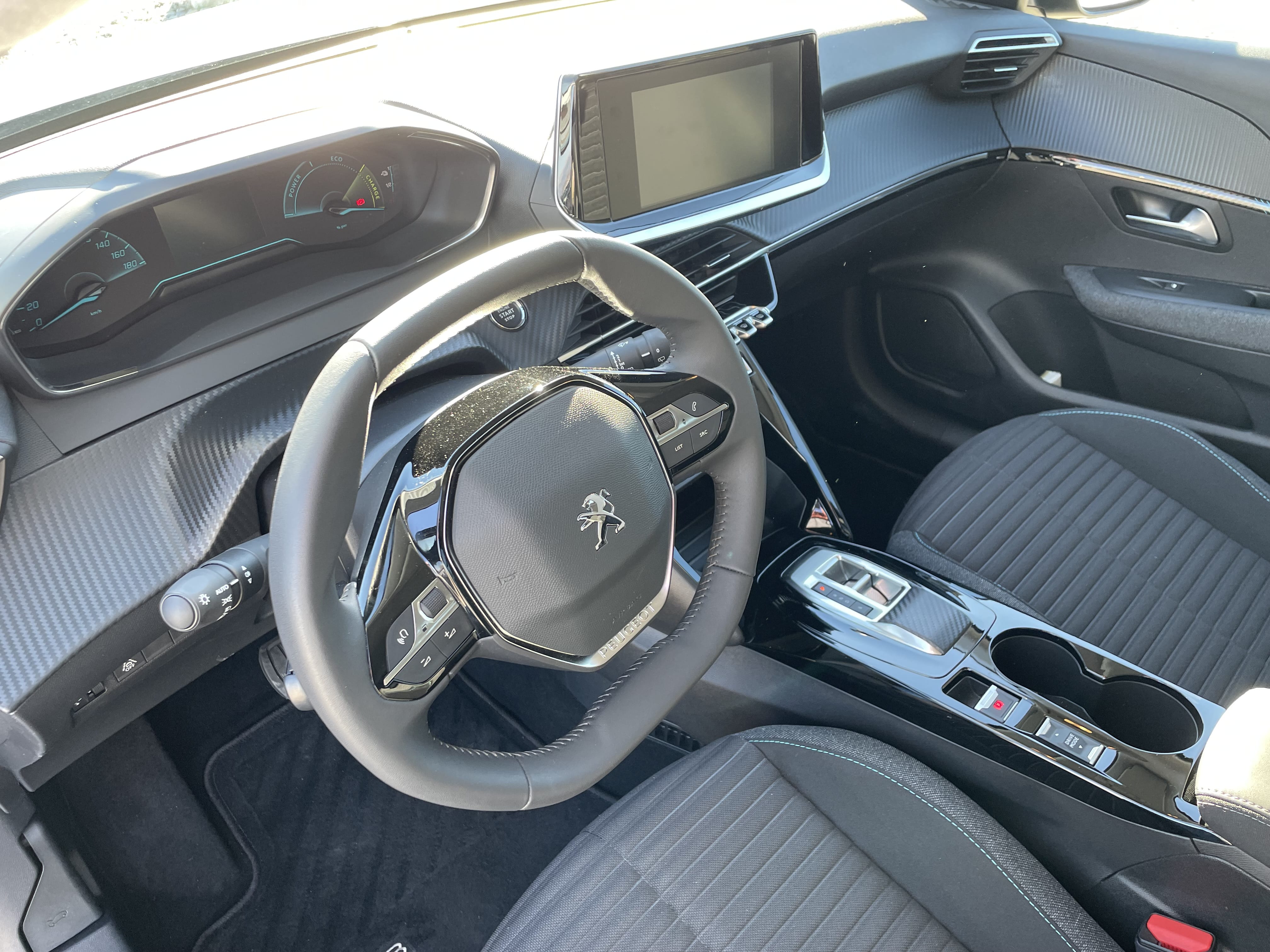 Peugeot e-208 Style avec Siège bébé