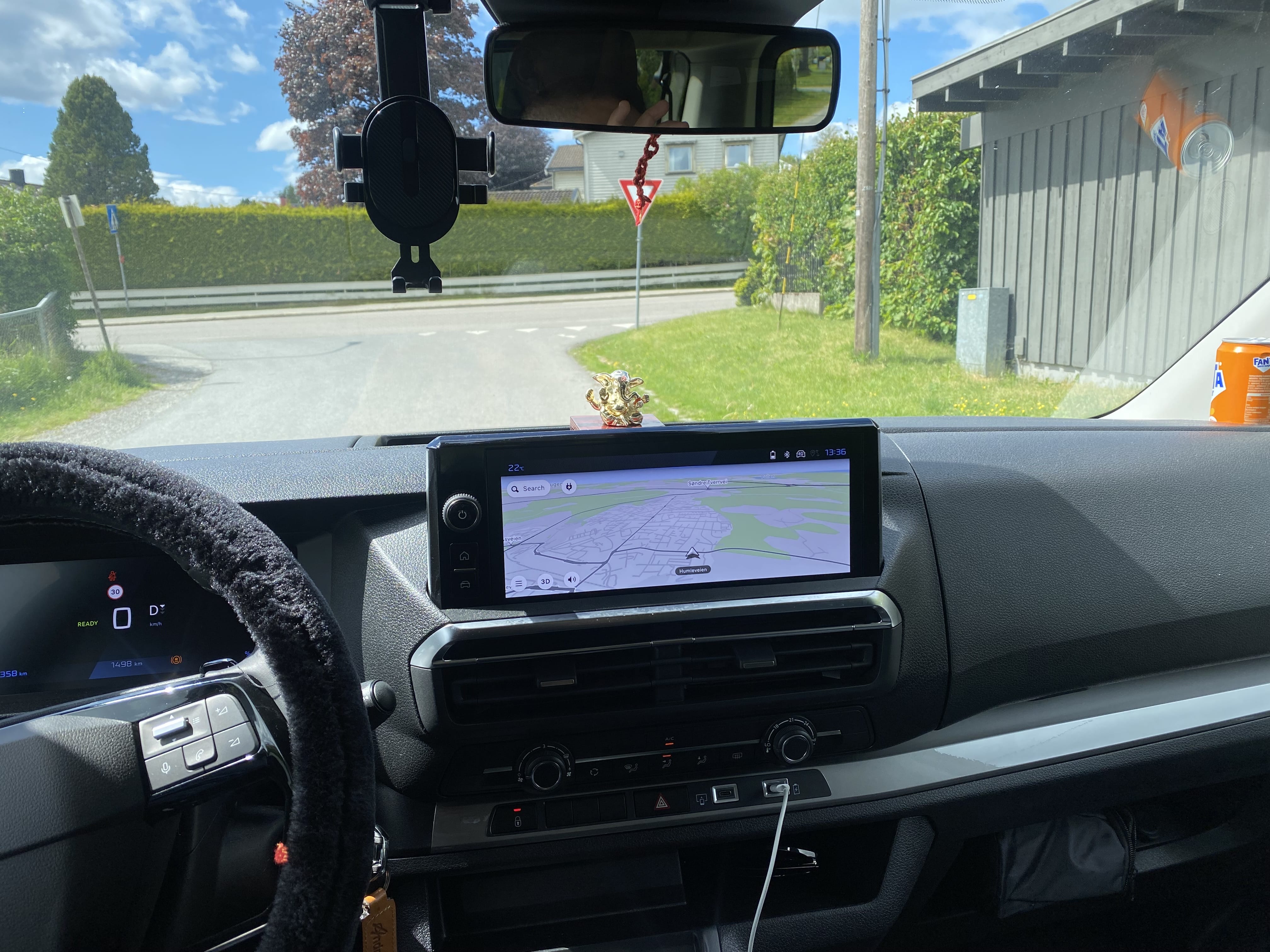 Peugeot E-Traveller med Android Auto