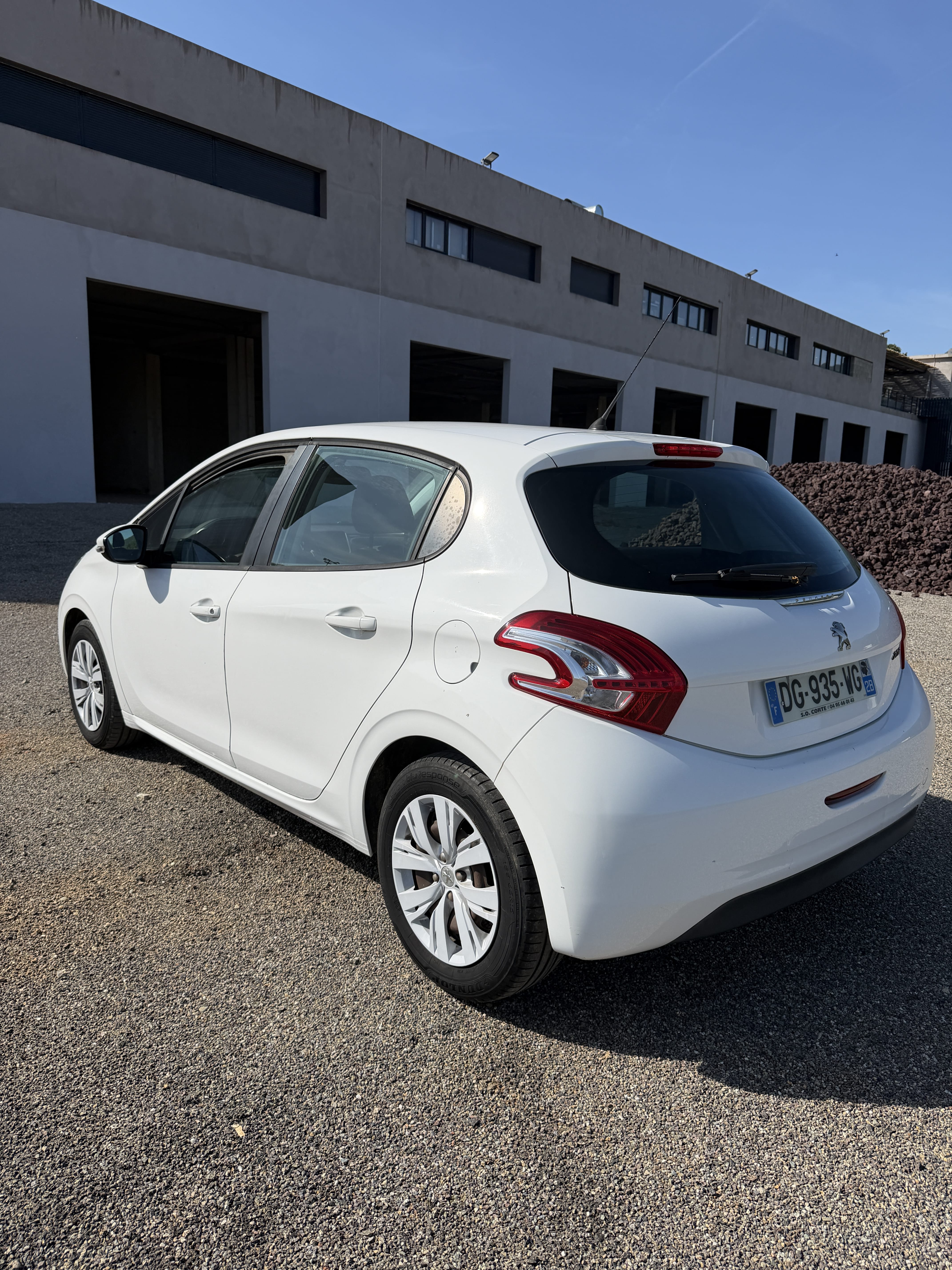 Peugeot 208 Société avec GPS