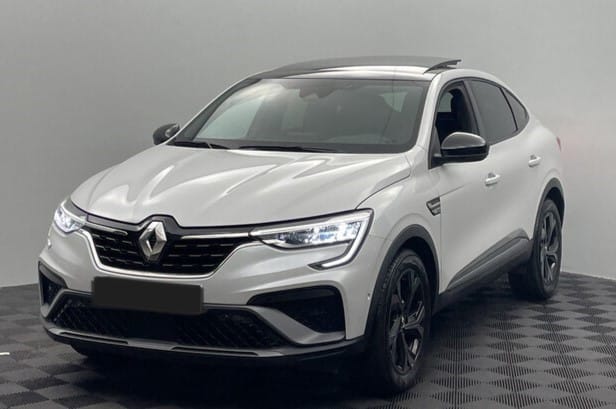 Renault Arkana E-Tech R.S. Line, 2021, Essence 95 / Électrique (hybride), automatique