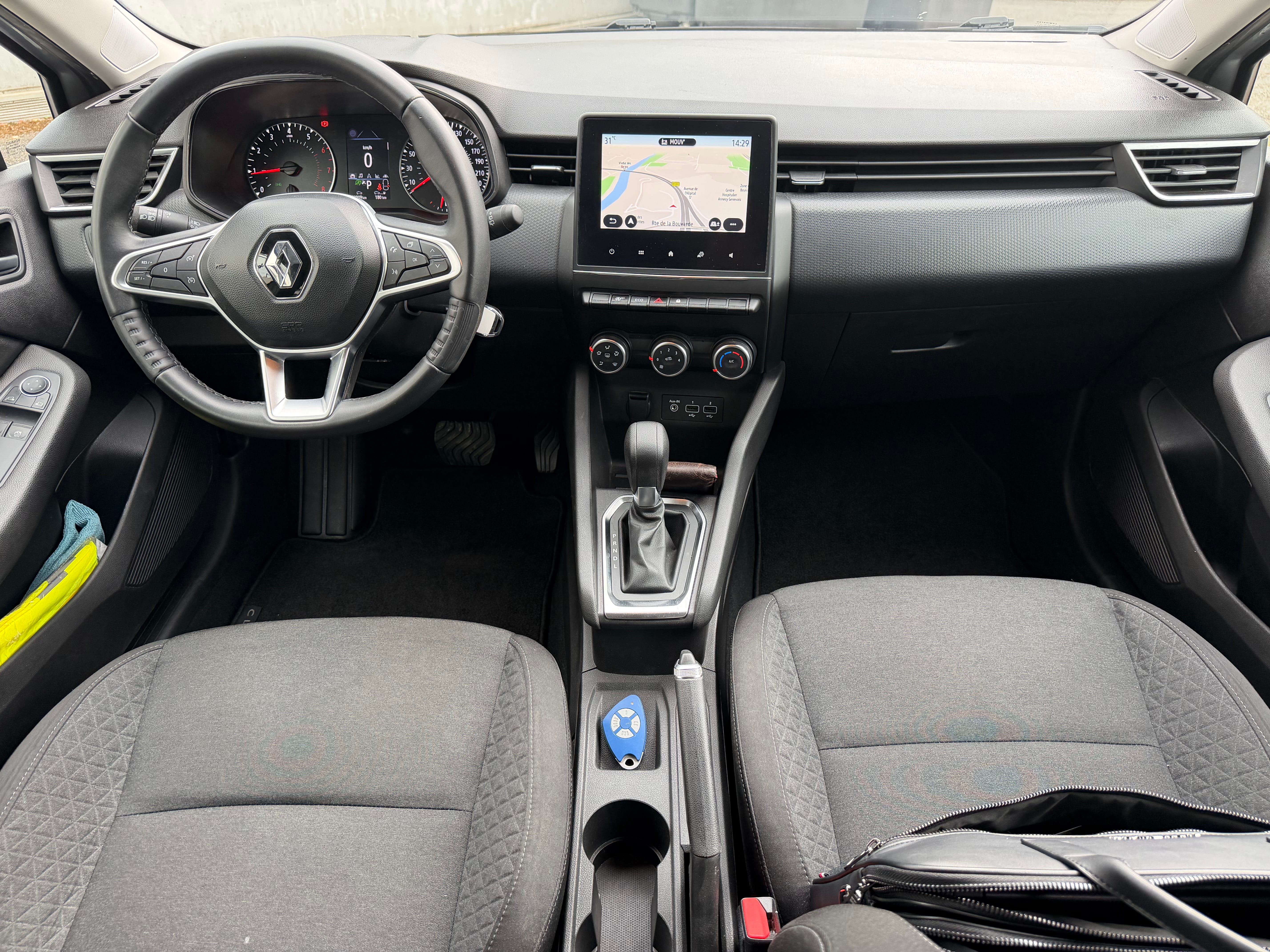 Renault Clio Business tce 90 ch x tronic-boite automatique avec GPS