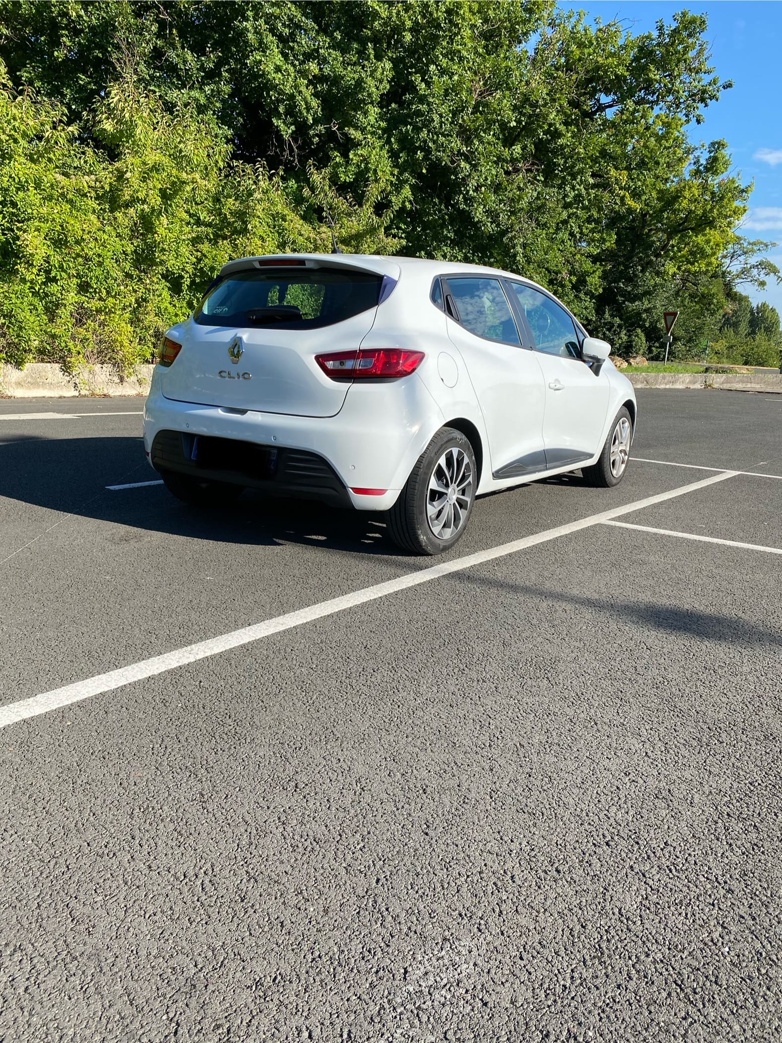 Renault Clio Business blanche