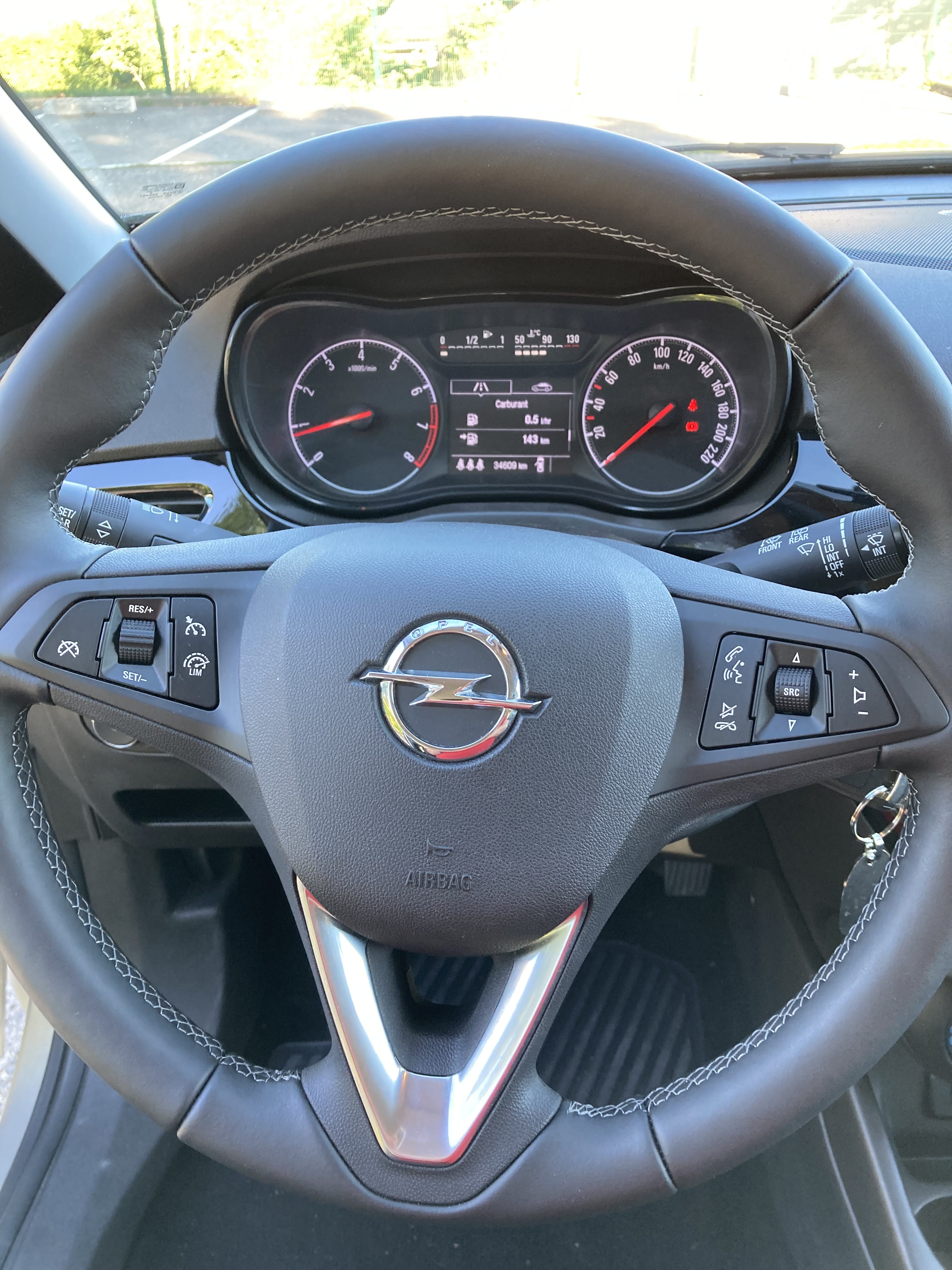 Opel Corsa 1.4 pack édition*Apple car play*parking privé avec Entrée audio / iPod