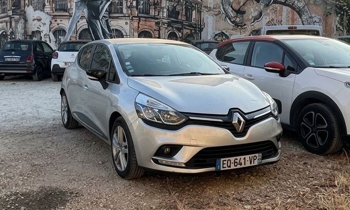 Renault Clio EQ641YP avec Climatisation