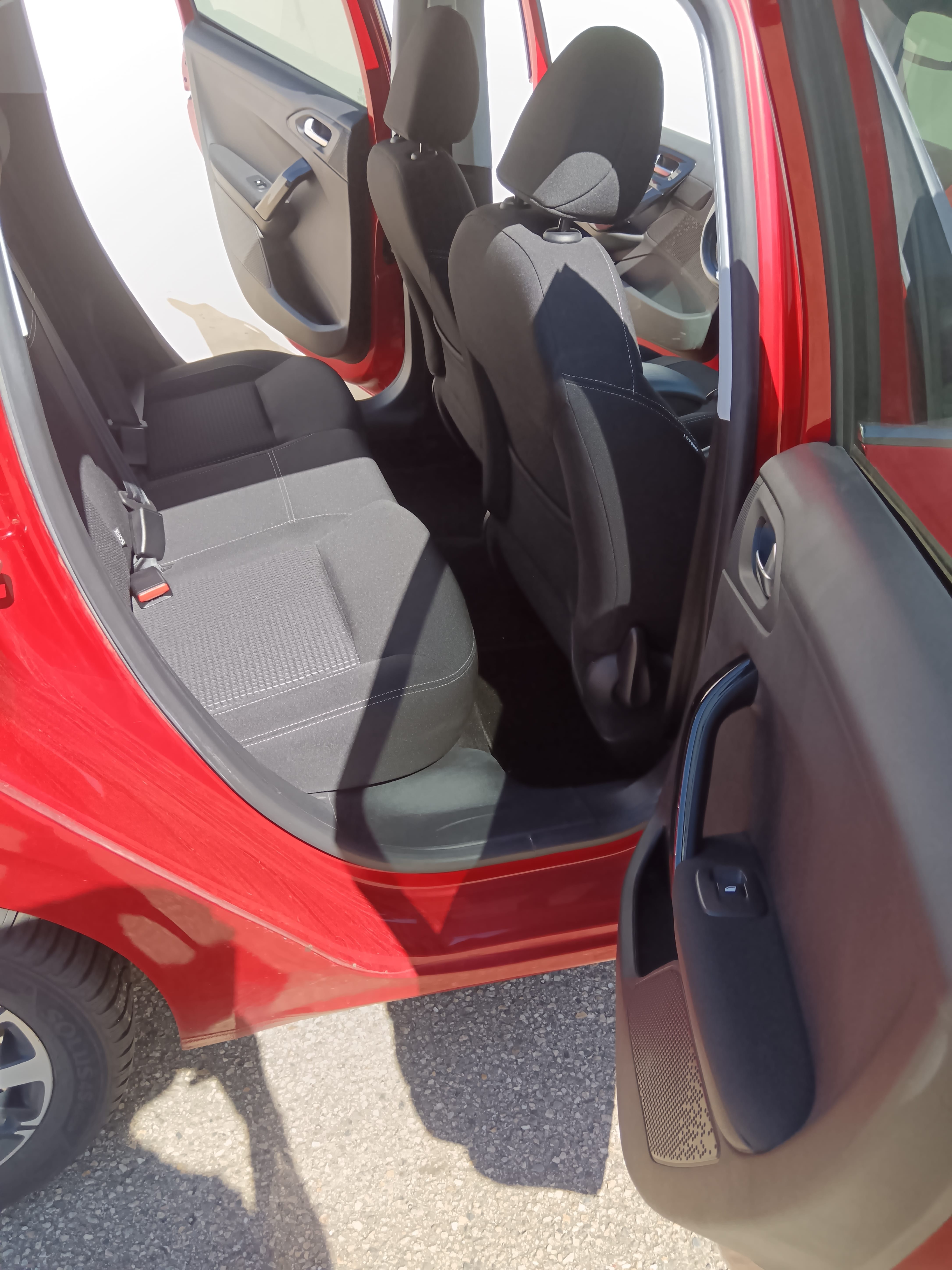 Peugeot 208 1,2 essence 110 Hp Tech Edition avec Régulateur de vitesse