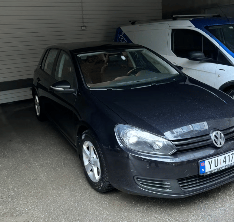 Volkswagen Golf met Sneeuwbanden