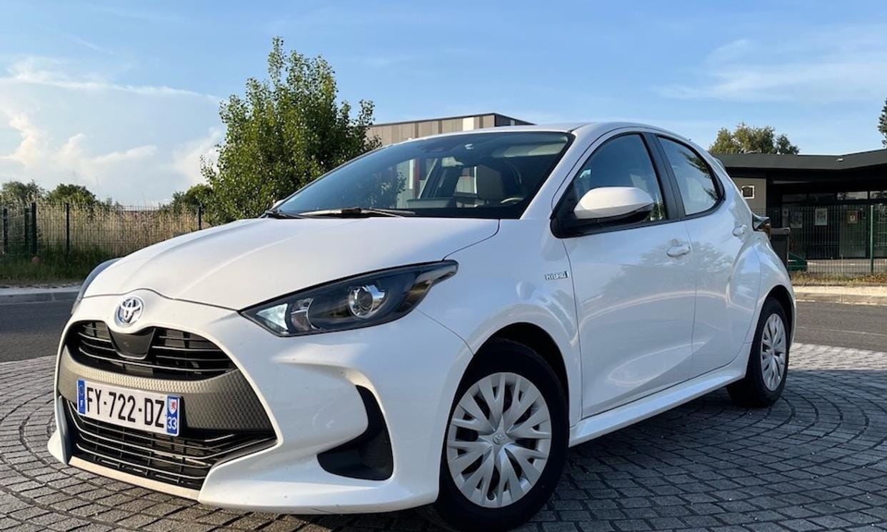 Toyota Yaris Hybride, 2021, Essence 95 / Électrique (hybride), automatique