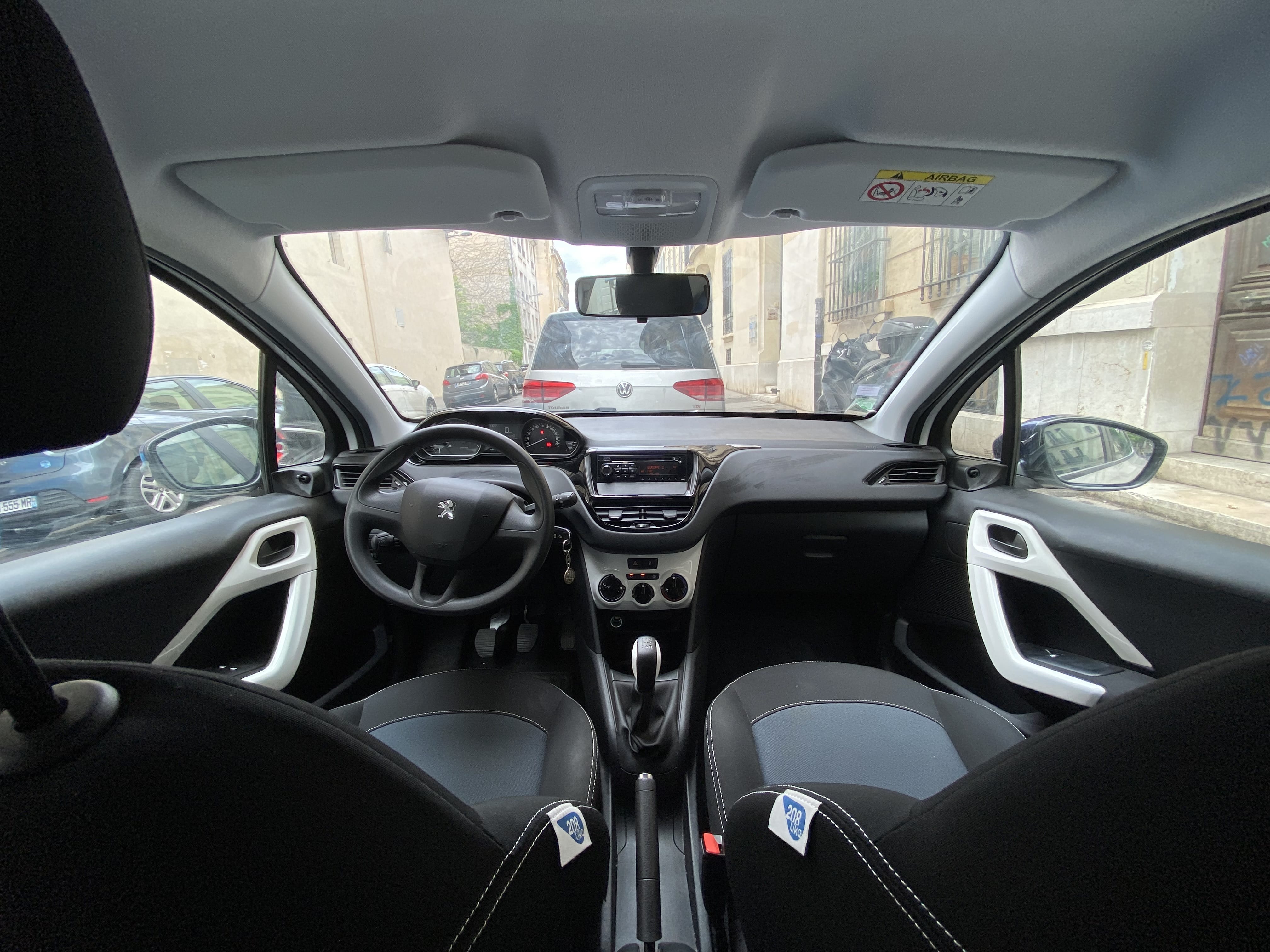 Peugeot 208 met Audio- / iPod-ingang