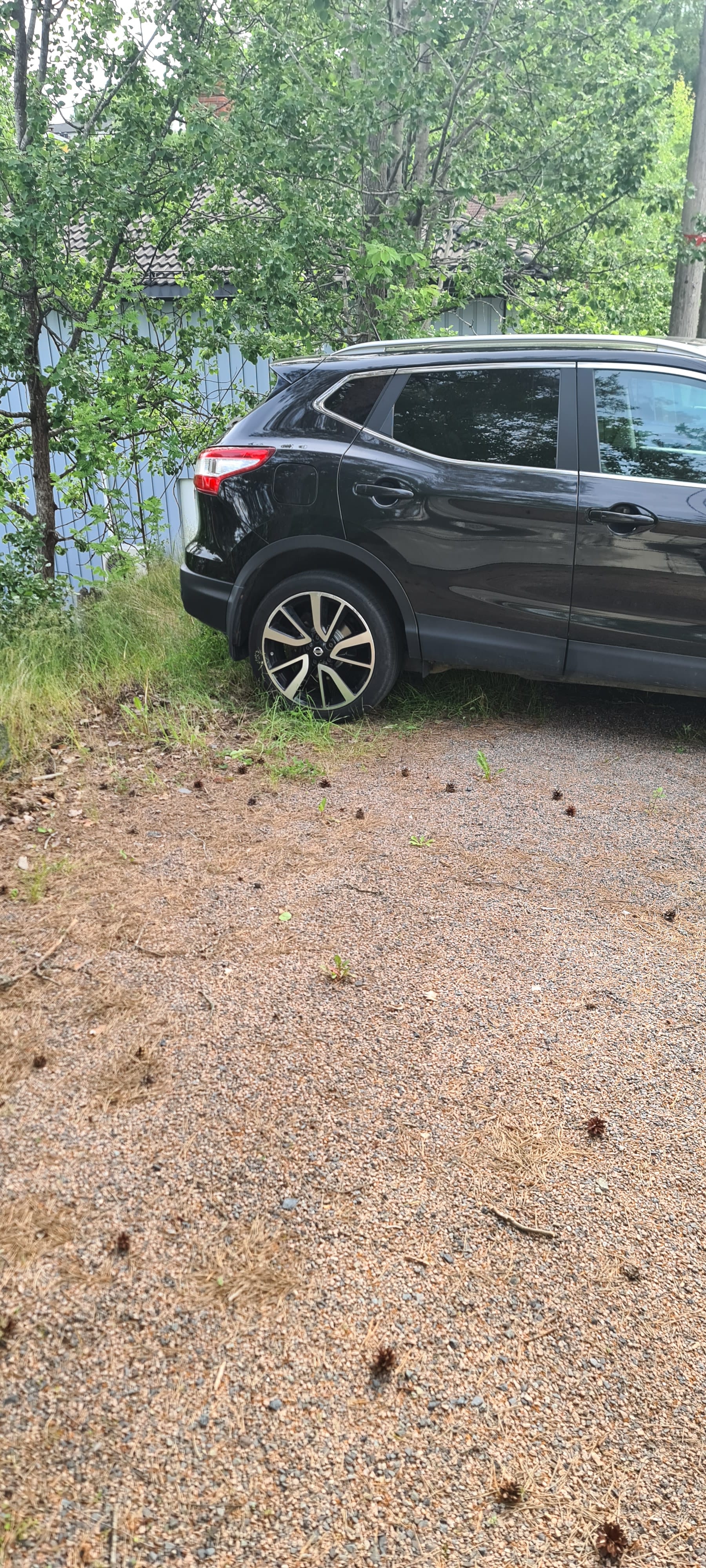 Nissan Qashqai with Audio / iPod input