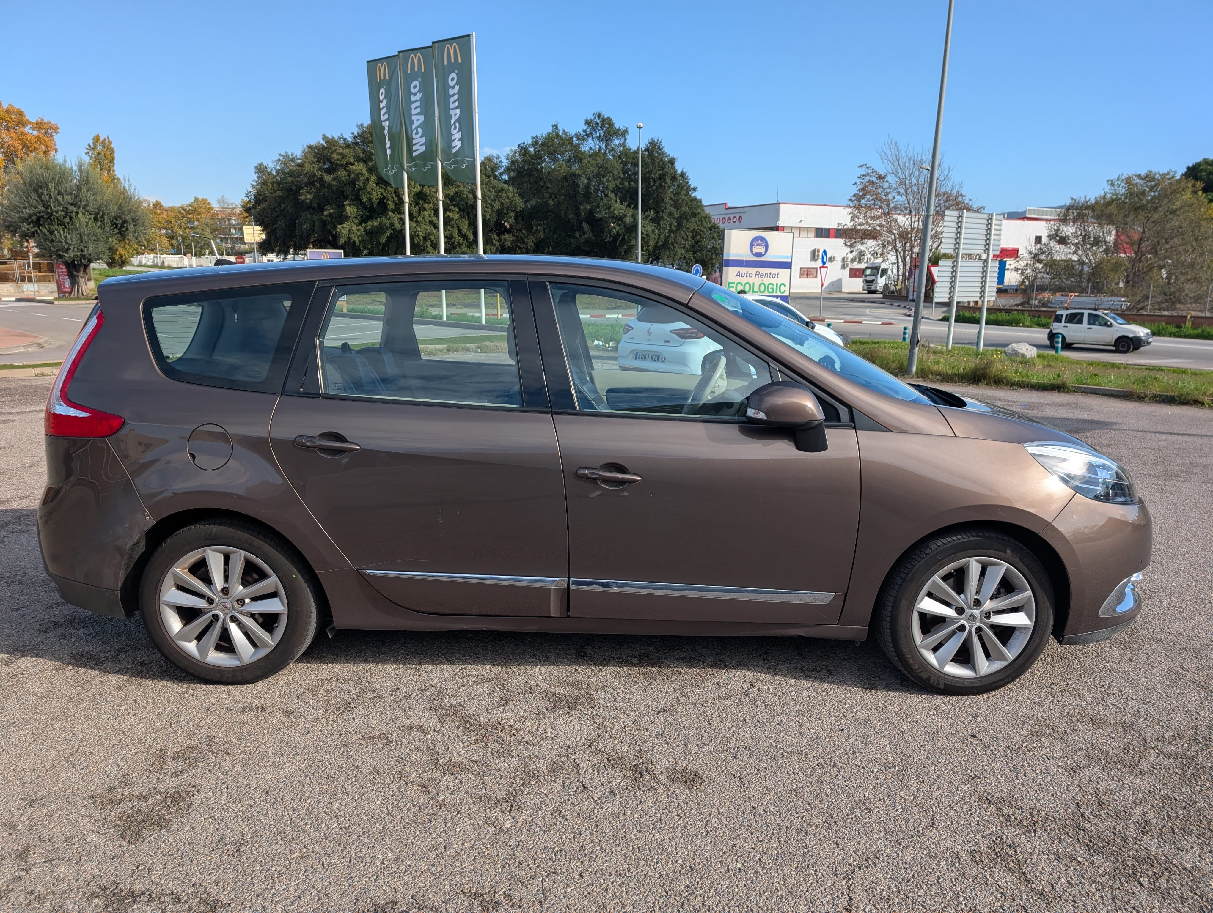 Renault Grand Scenic avec GPS