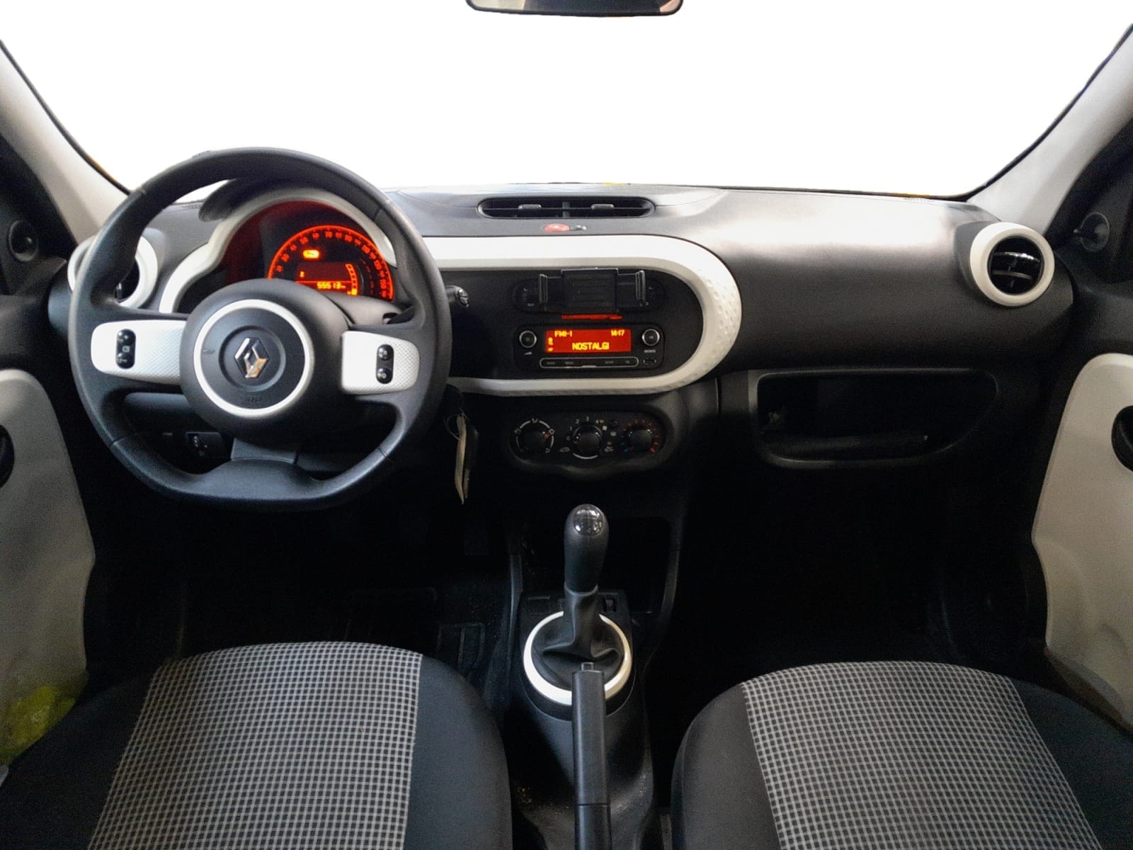 Renault Twingo III avec Entrée audio / iPod