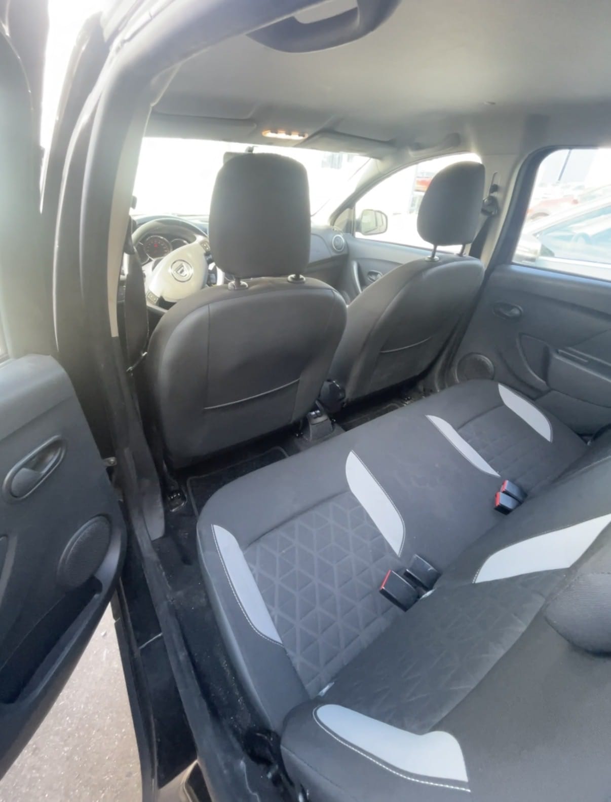 Dacia Sandero Stepway avec Siège bébé