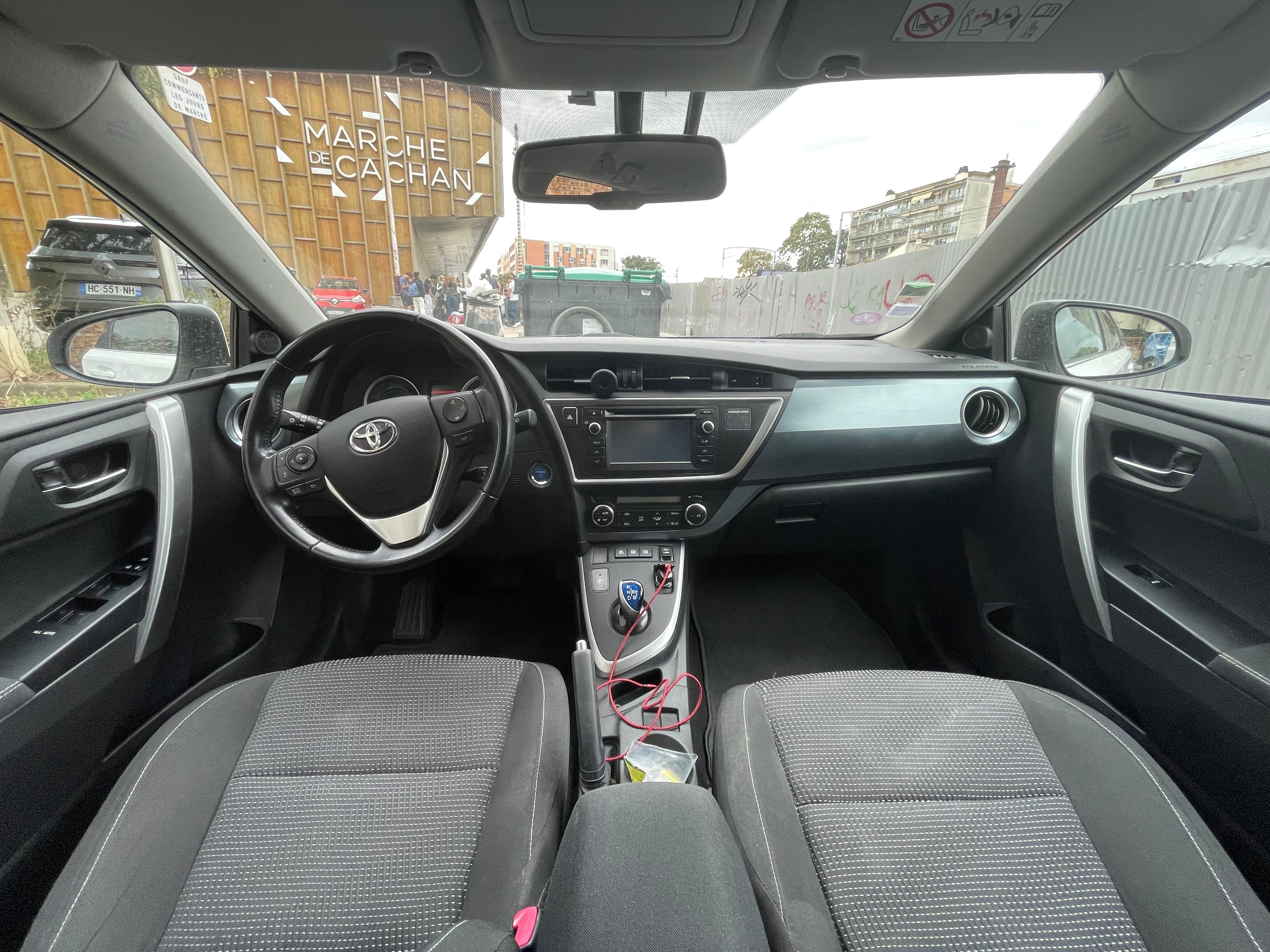 Toyota Auris Break with Cruise control