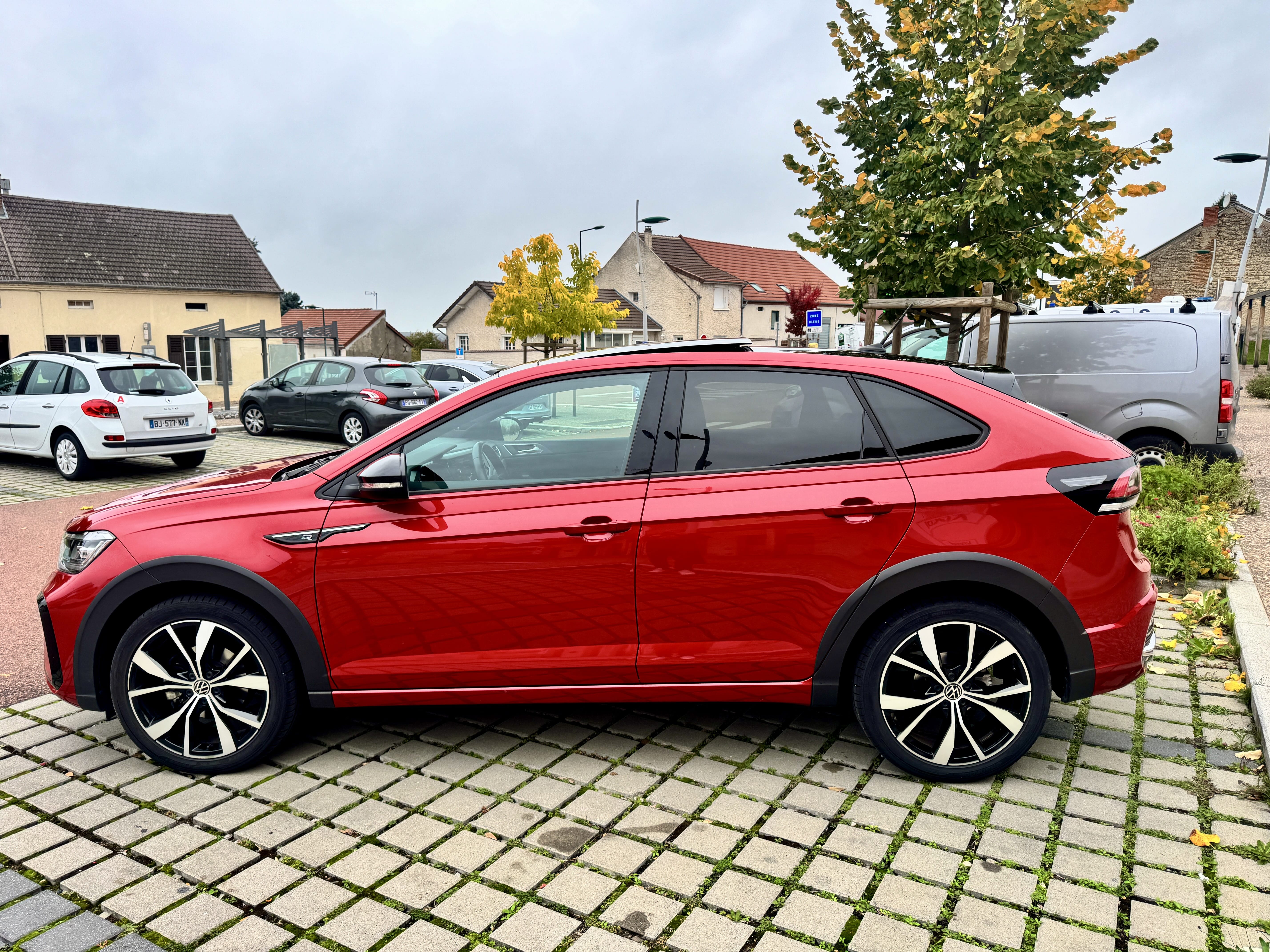 Volkswagen Taigo, 2022, Essence 98