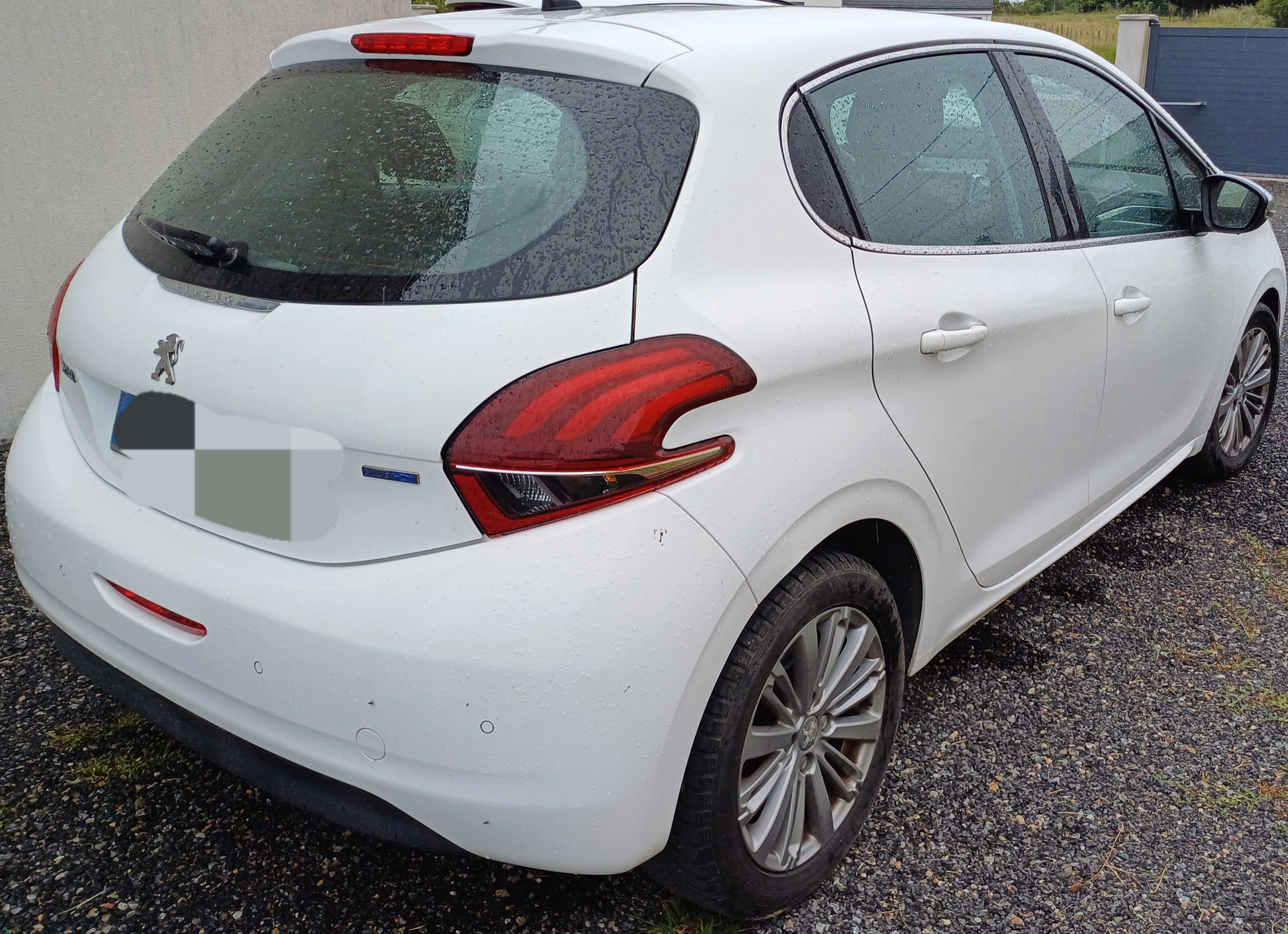 Peugeot 208 avec Climatisation